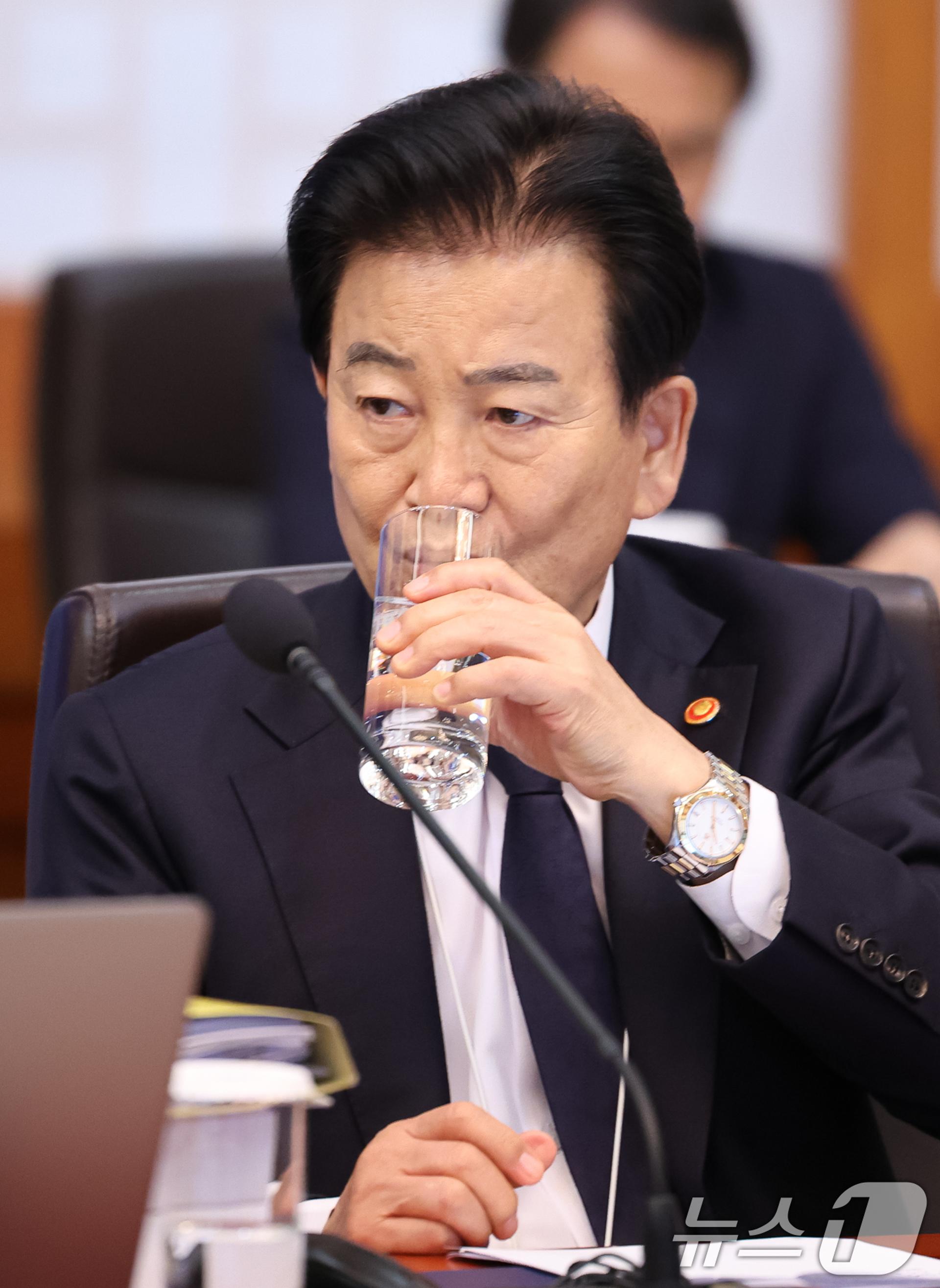 [사설]"북한 대신 조선" 공론화…장관 뜻인가, 정부 뜻인가