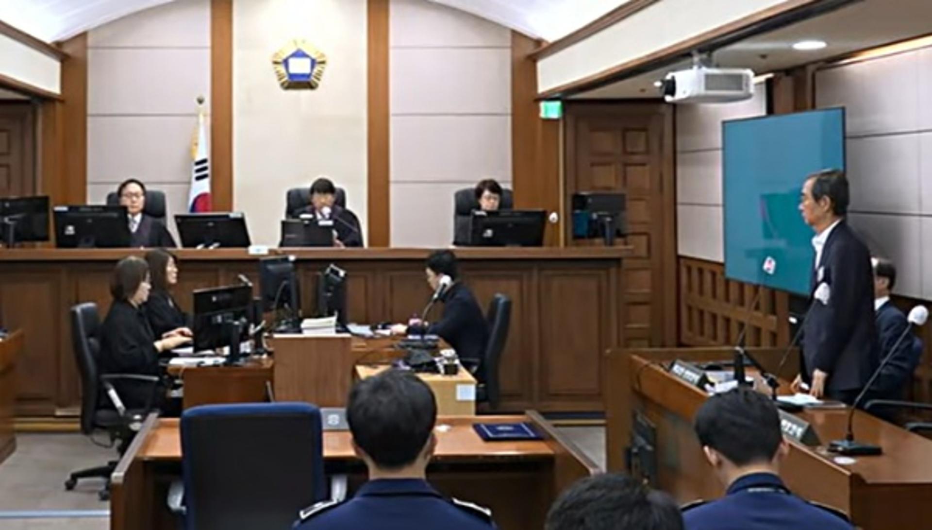 '내란 중요임무종사' 한덕수, 2심서 징역 15년…8년 감형
