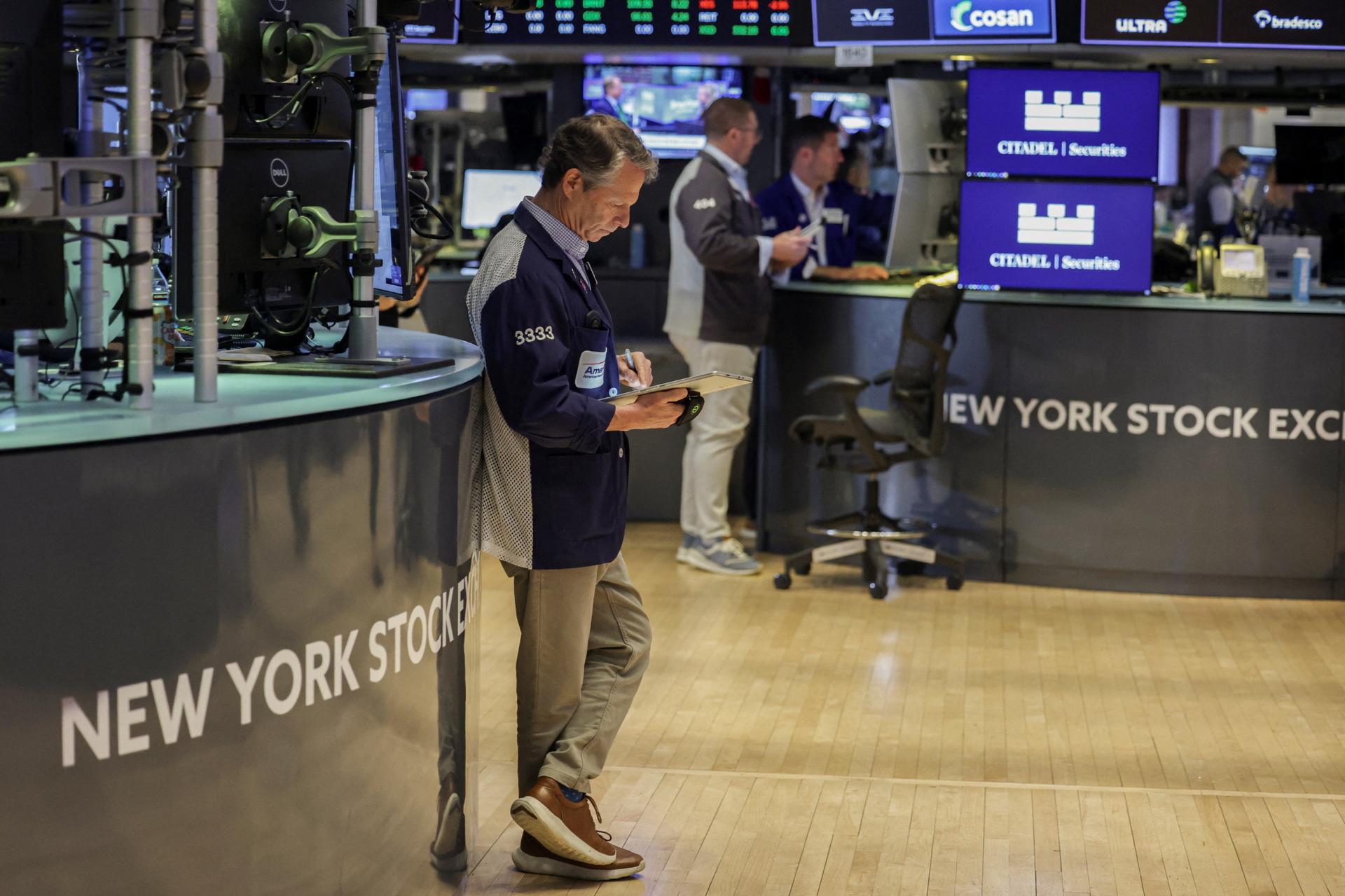 [뉴욕증시]중동 긴장 뚫은 AI 질주…S&P500·나스닥, 최고치 경신