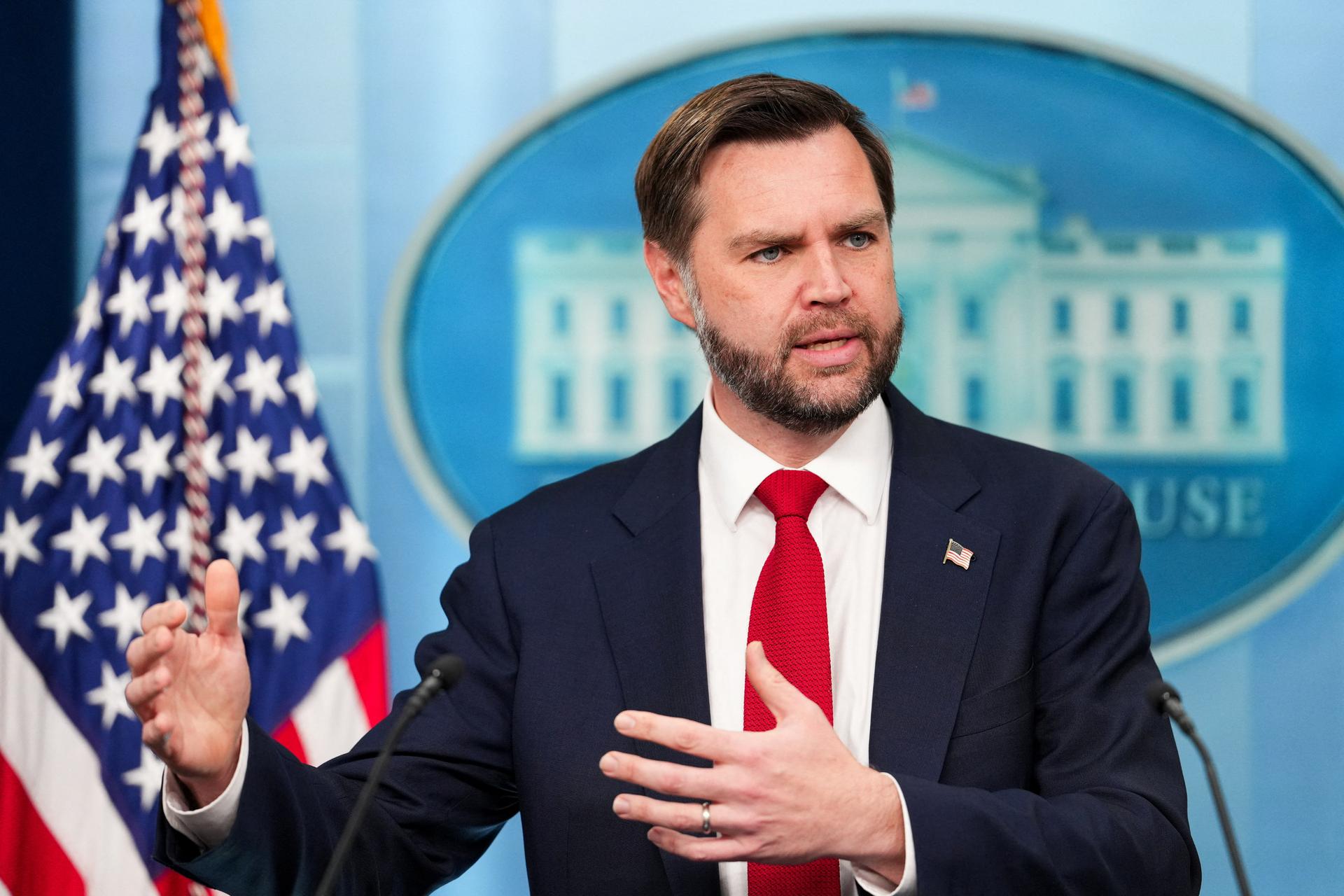 미·이란, 60일 후속협상 시작…미 부통령 "호르무즈 통행료 영구 면제"