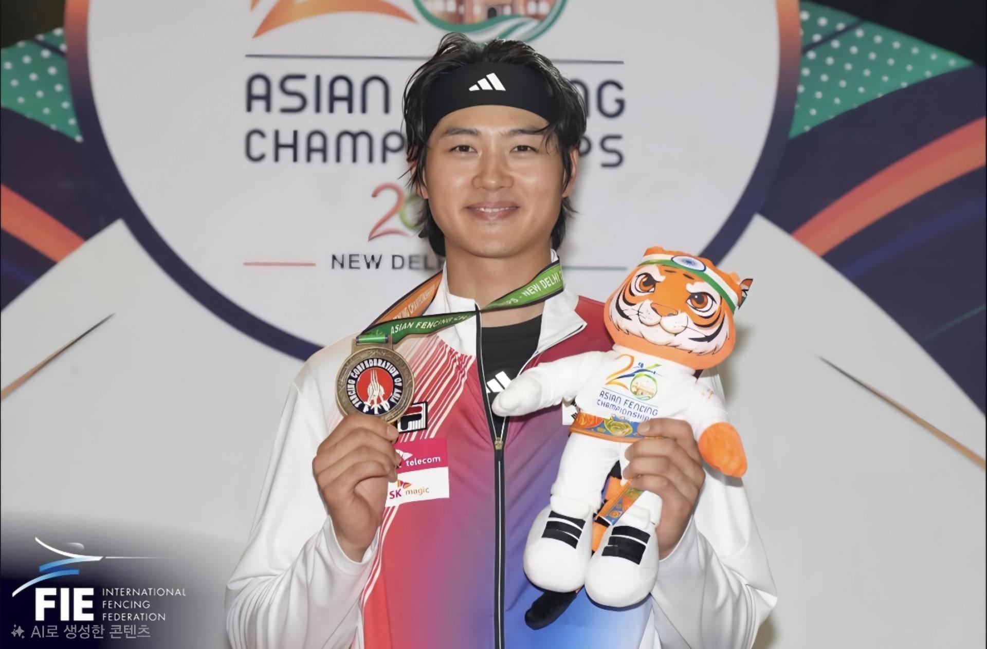 잠실 봉쇄에 남의 칼 빌린 오상욱…아시아선수권 정상 탈환
