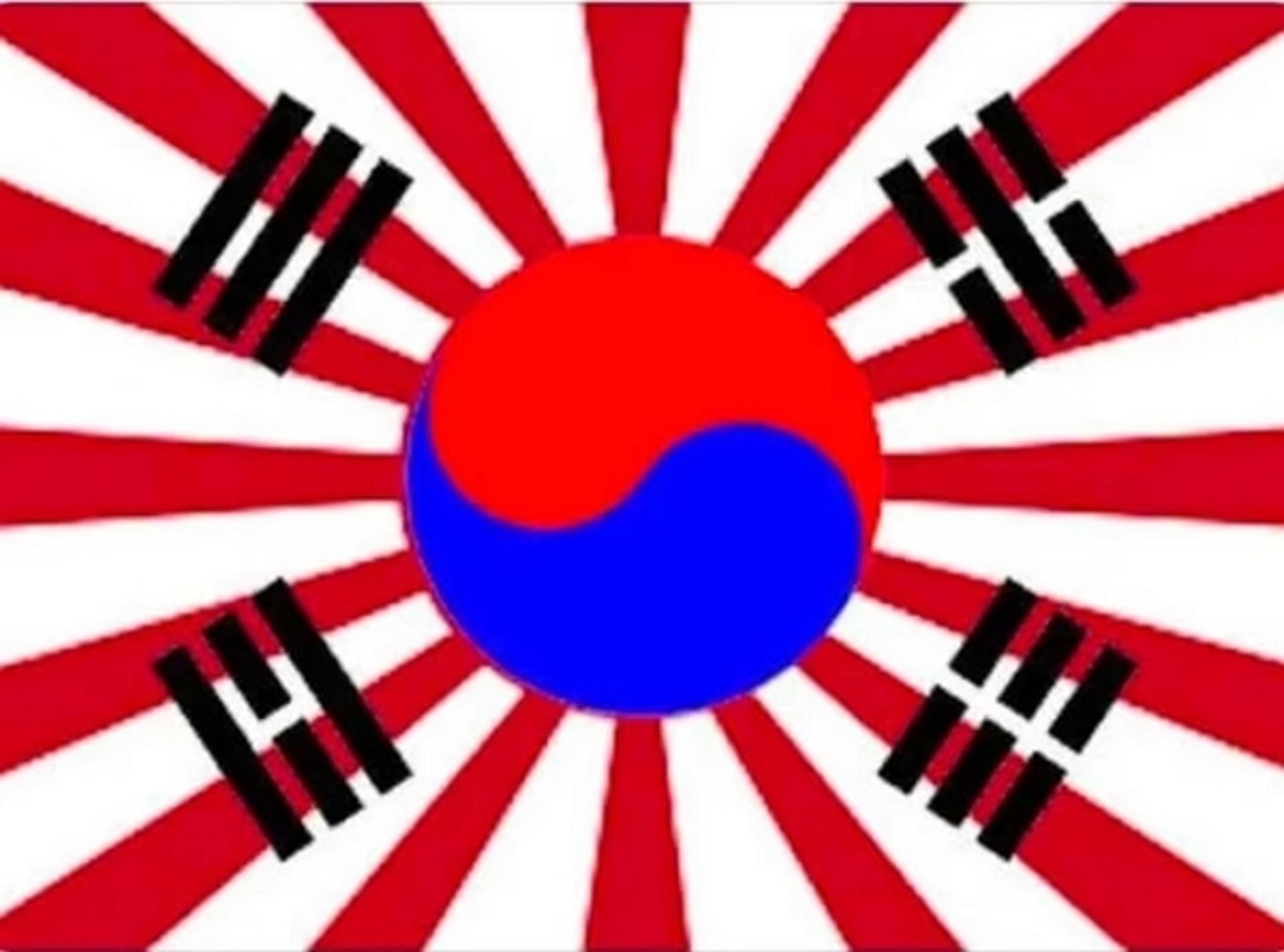 '욱일기 응원 항의'에 뿔난 일본, 태극기에 욱일기 합성 조롱…"선 넘어"