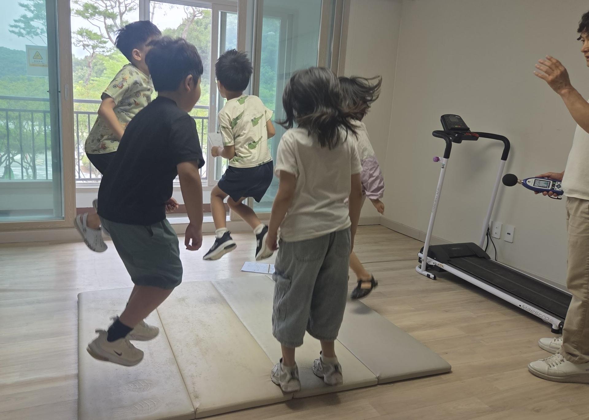 LH, 층간소음 체험교육…"배려하는 주거문화 확산"