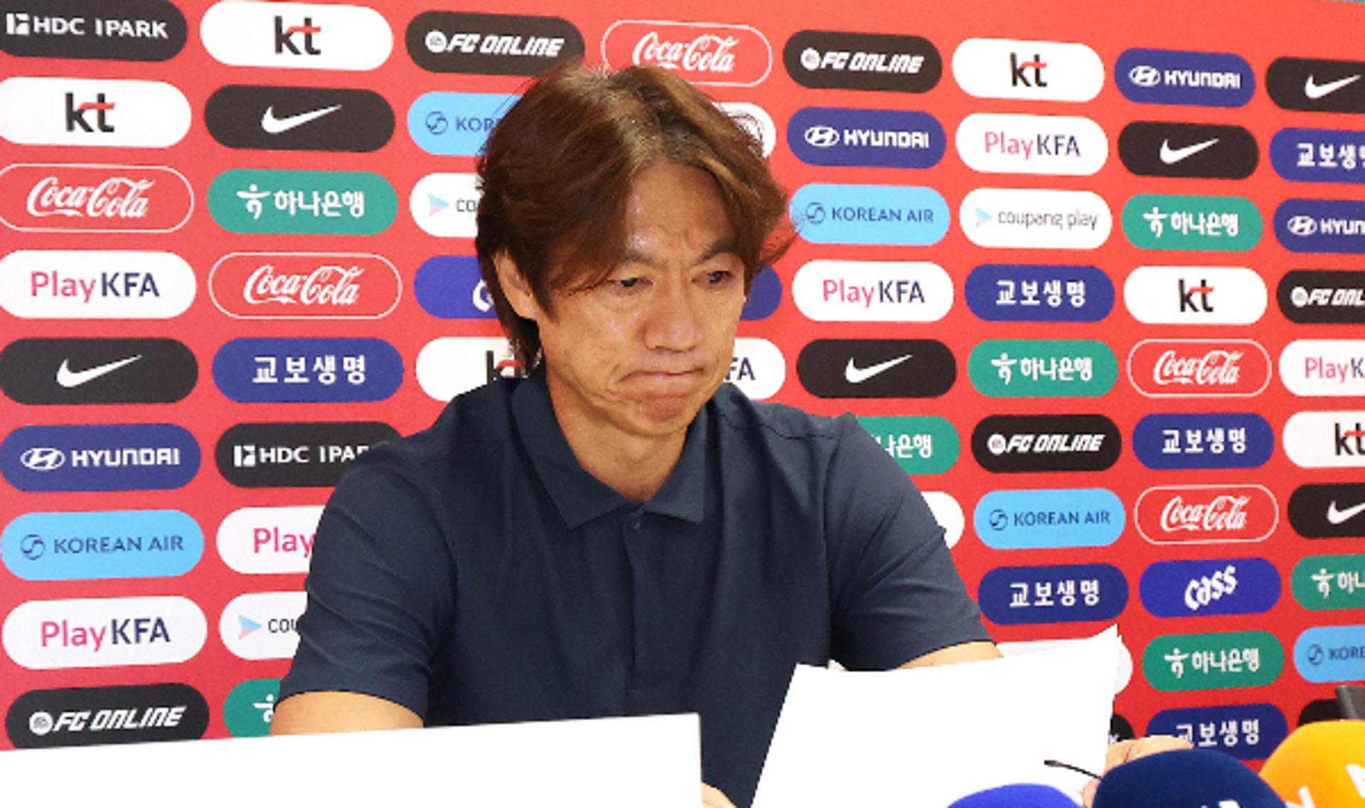 "국민적 영웅에서 신뢰잃은 감독으로"…외신도 홍명보 사퇴 조명