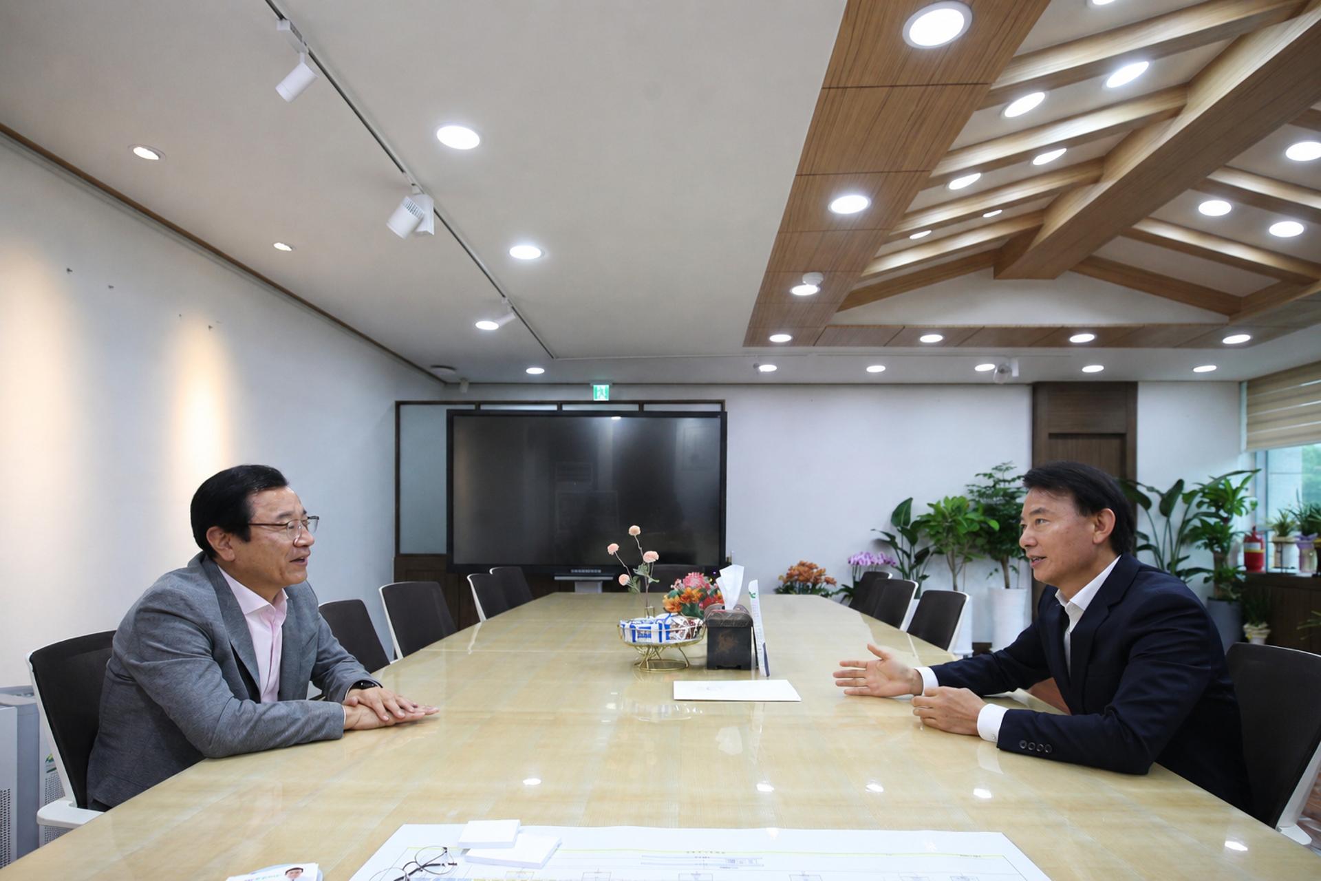 최현덕 남양주시장·이현재 하남시장, 교통·관광 협력 '시동'