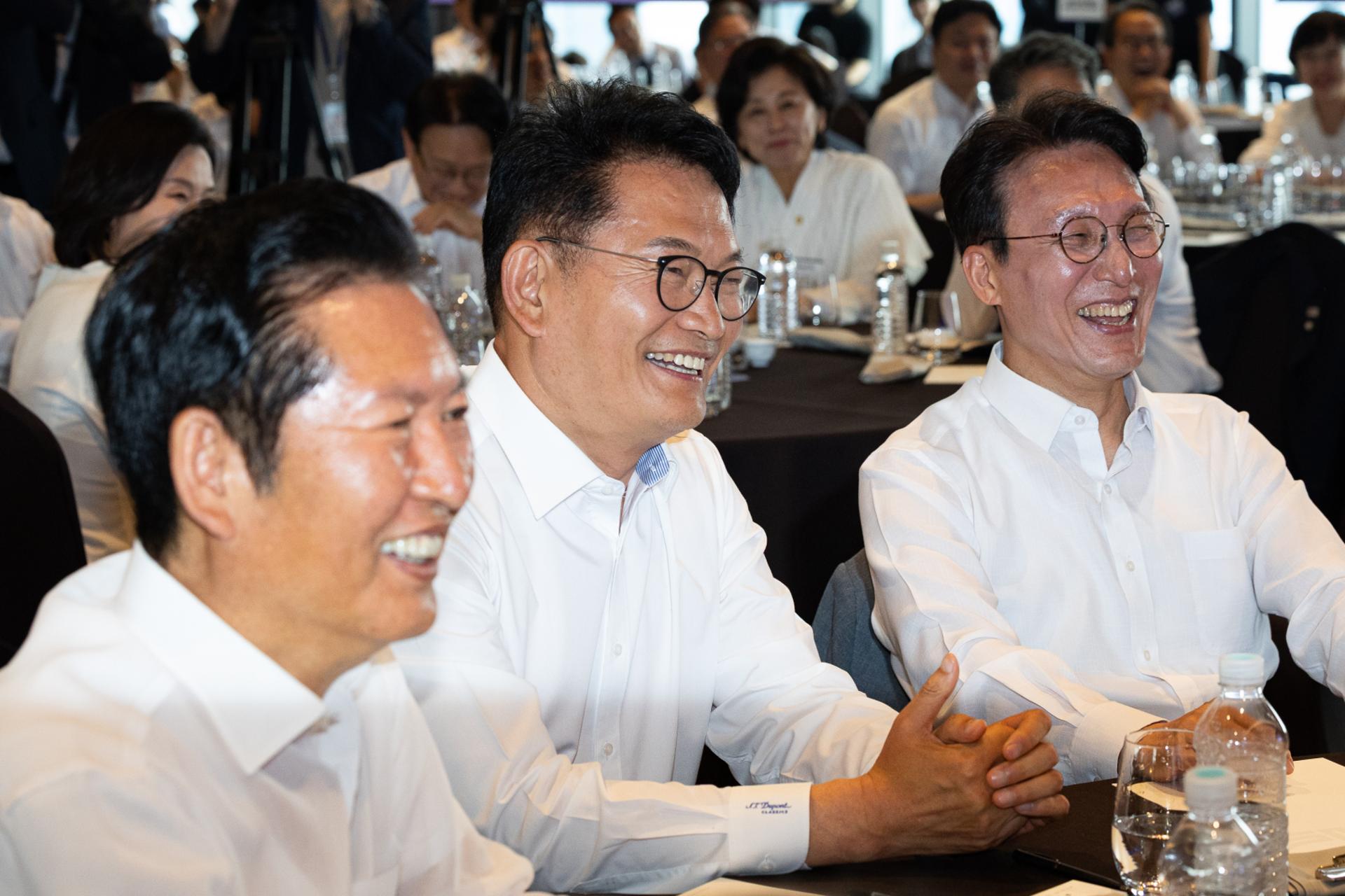 민주 당권경쟁 본격화…김민석 '당정일치' 출사표, 정청래·송영길 초읽기