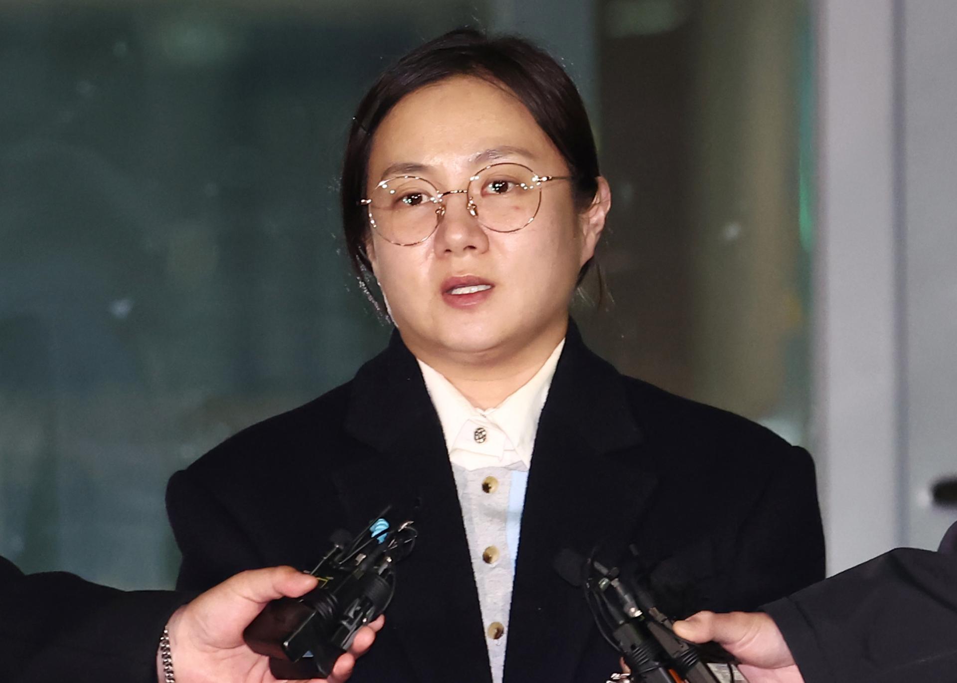 "회사 매출 10% 안 주면 폭로"…박나래 전 매니저 2명, 결국 재판행