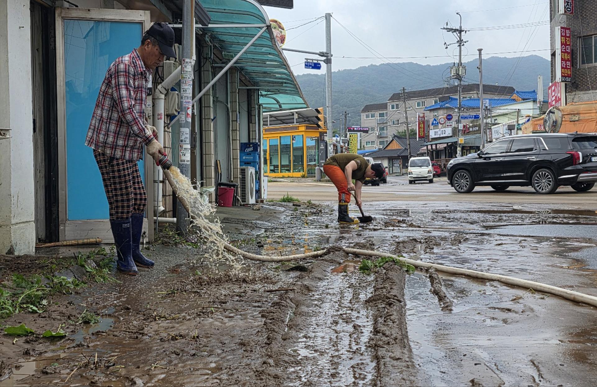 금융권, 수해 가계에 최대 1억 긴급자금…대출 만기 최대 1년 연장