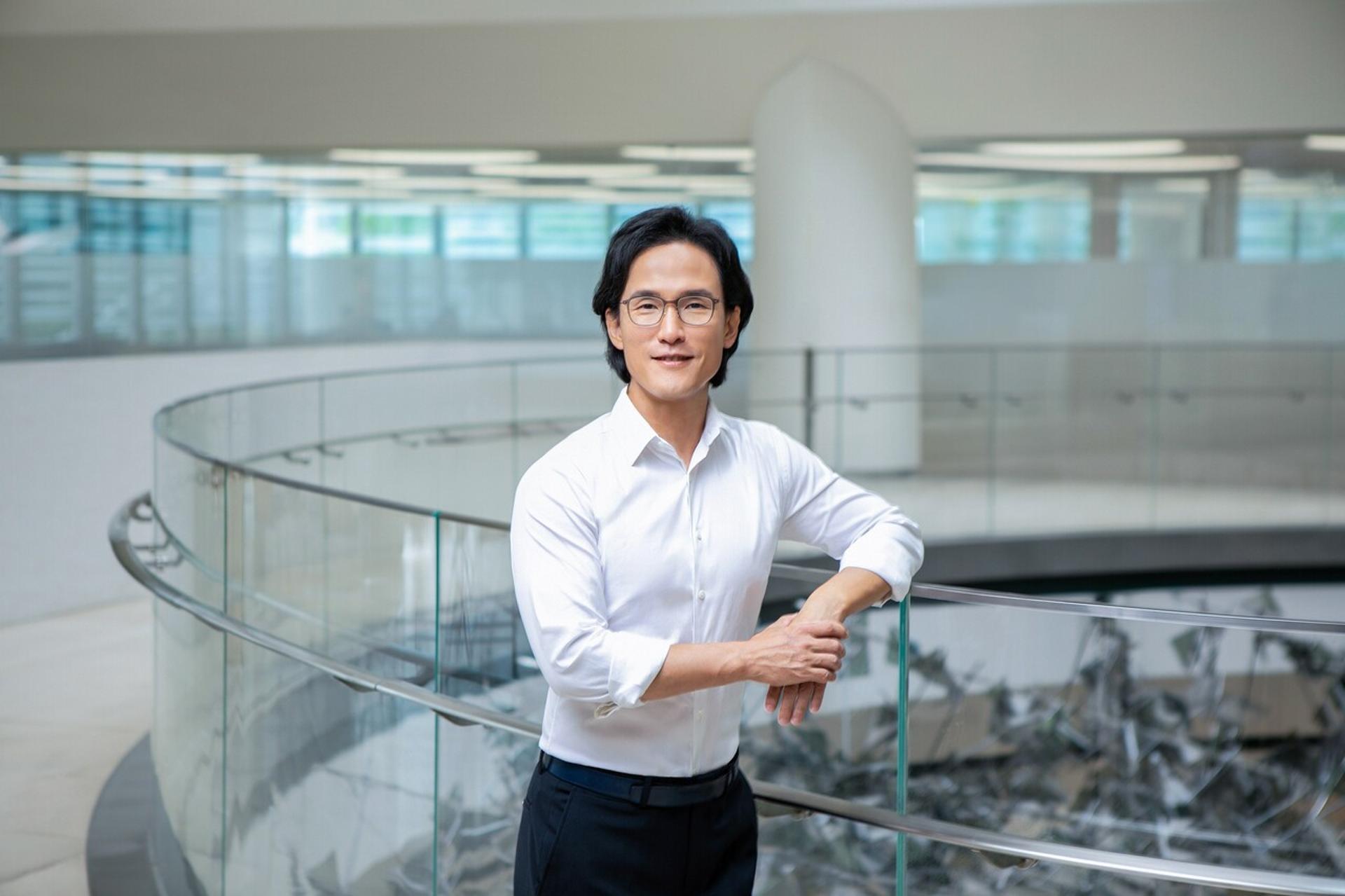 조현범 한국앤컴퍼니 회장 그룹 중장기 전략 점검