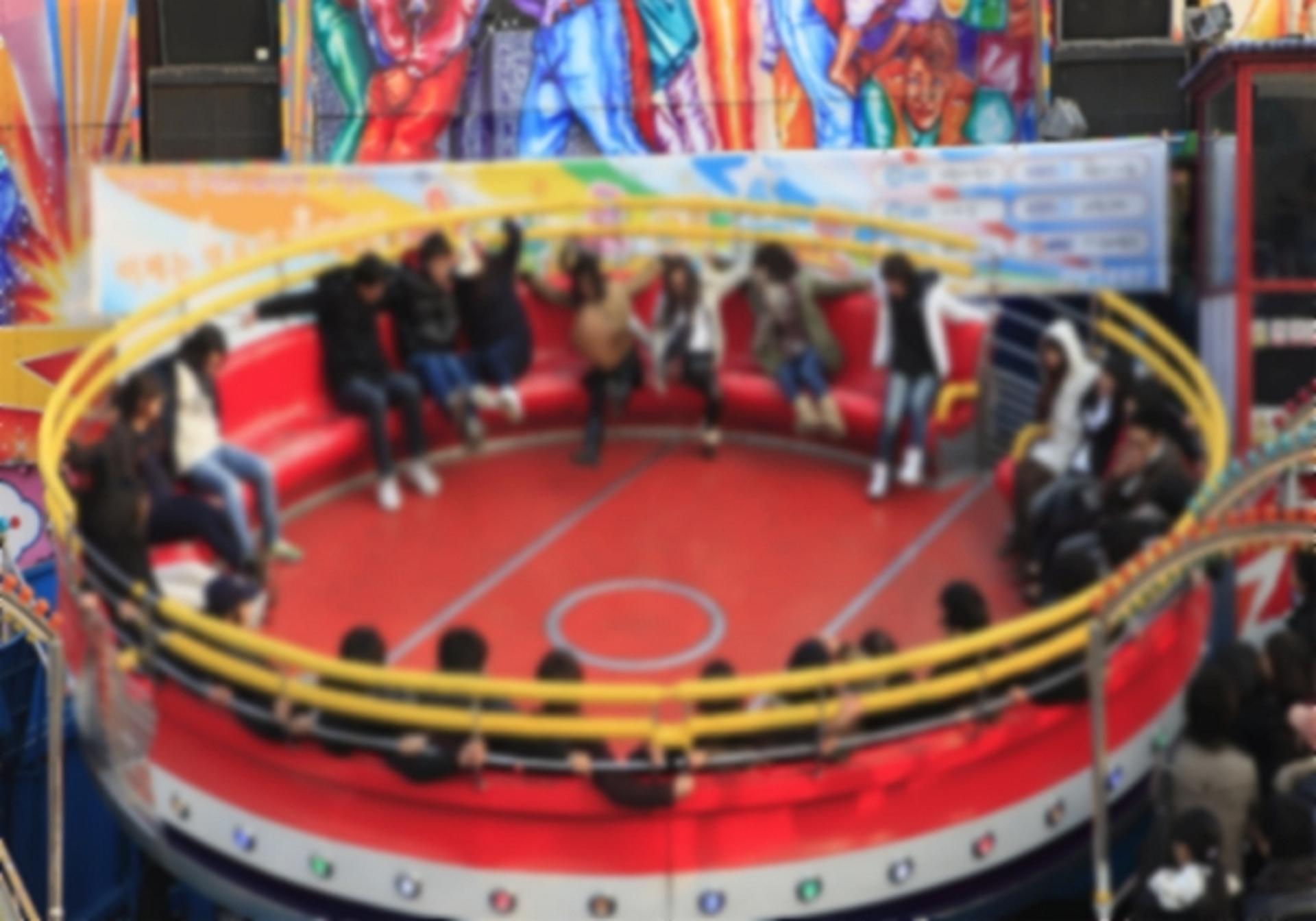 월미도 '디스코 팡팡' 타던 30대, 밖으로 튕겨 추락…머리·목 부상