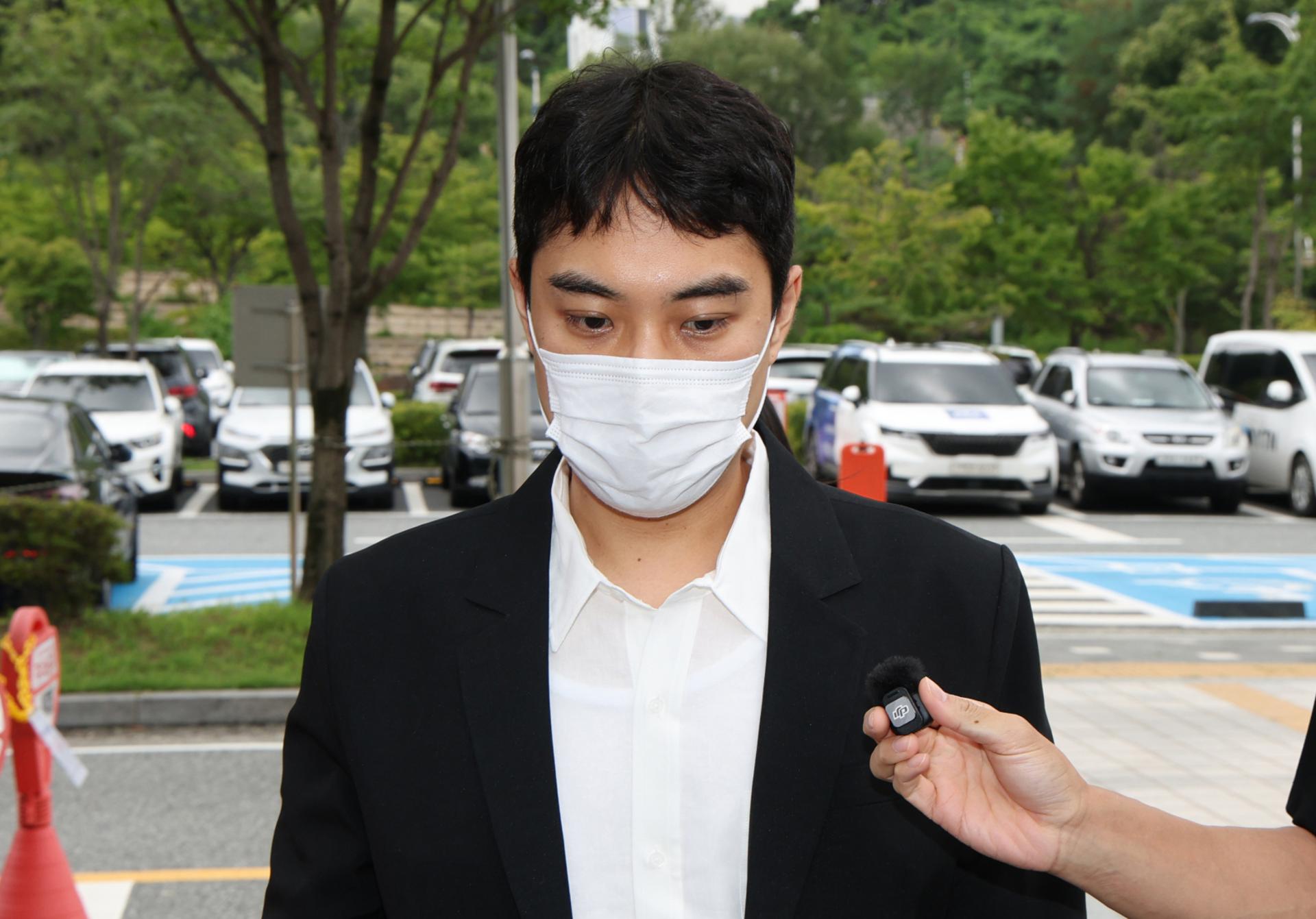 미성년자 4명 성매수·성착취물 유포, 최영중 전 시의원 구속 기소