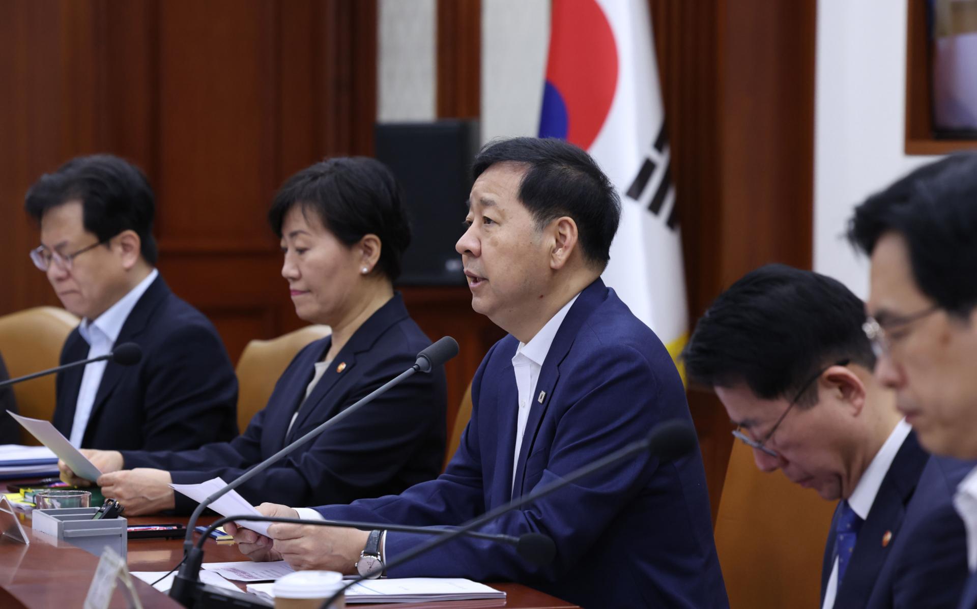 코로나에 빚낸 소상공인, 연체된 대출금 탕감받는다