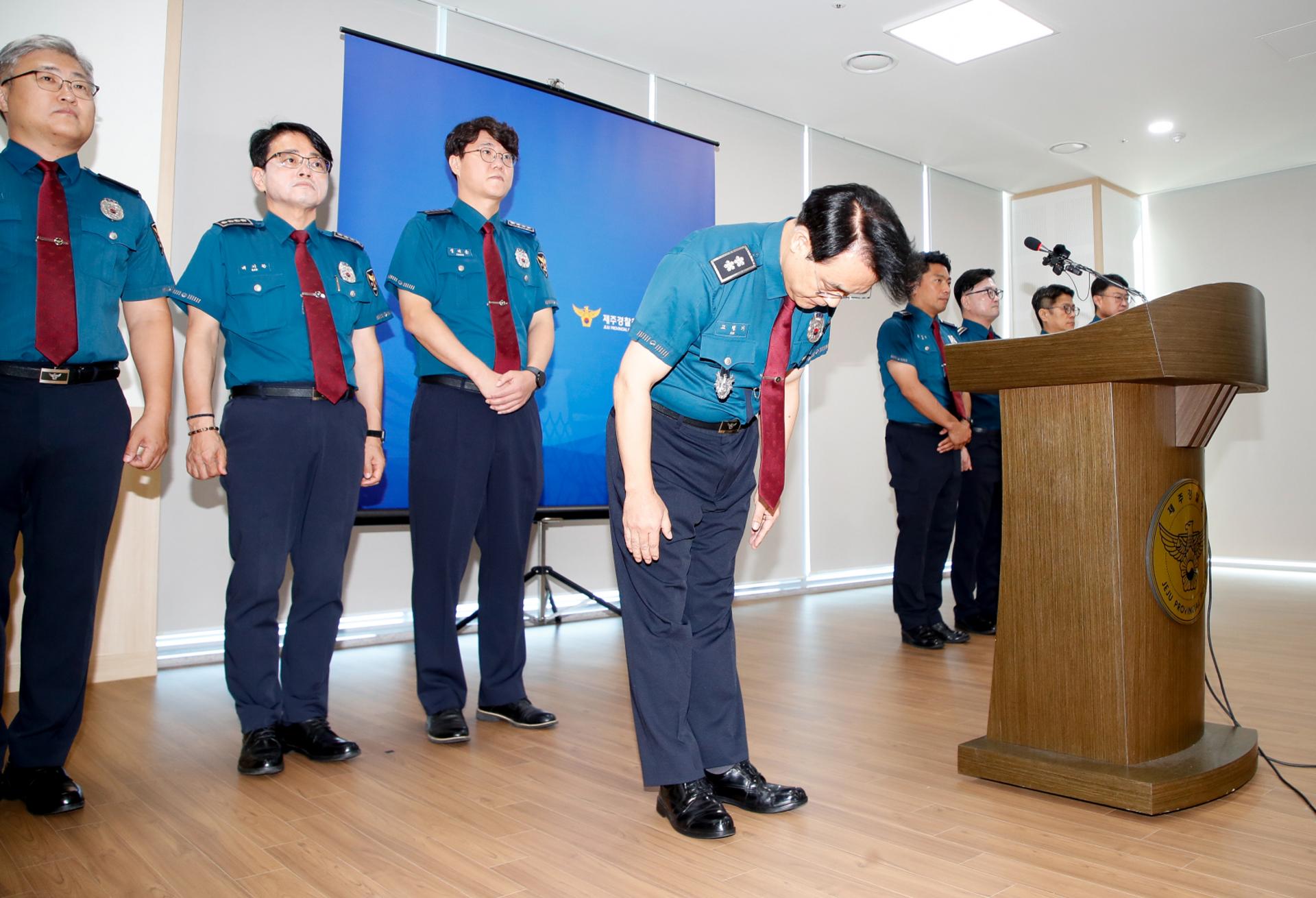 경찰 고위직 한밤 기습 인사 단행…향피제 도입· 문책성 전보