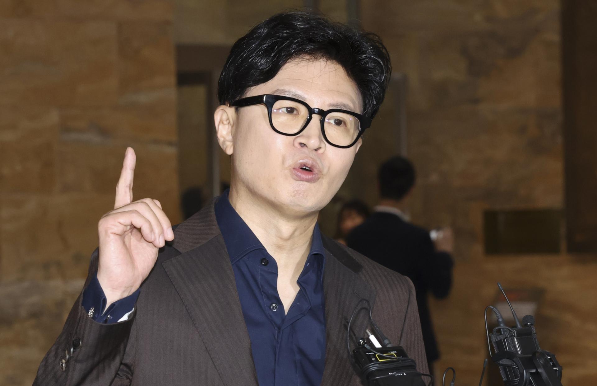 김승원 저격하는 한동훈에 민주당 역공…낙마 막을 부담 더 커져