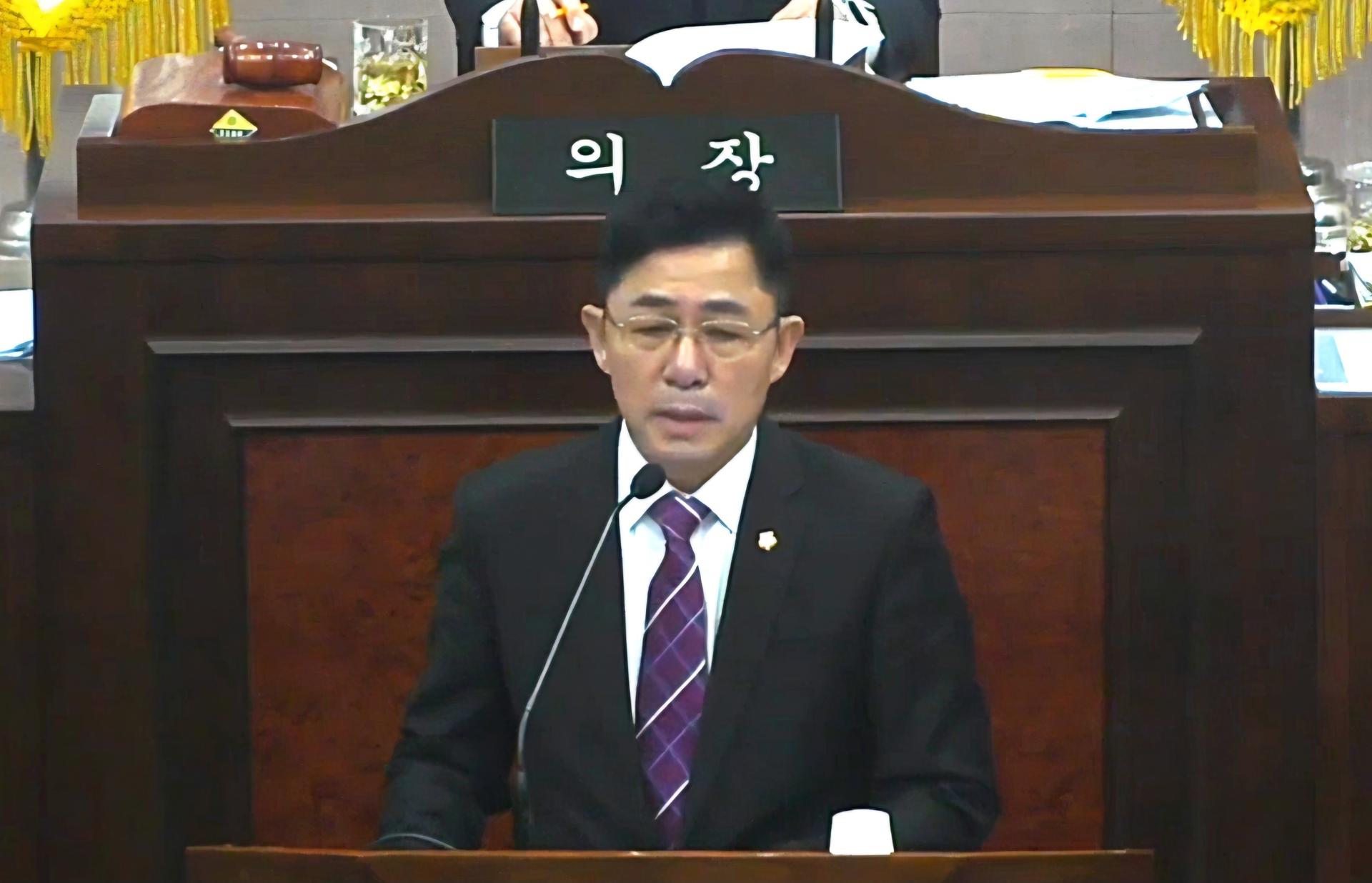 구본영 의원, '기장군 군기' 변경 조례안 철회 촉구