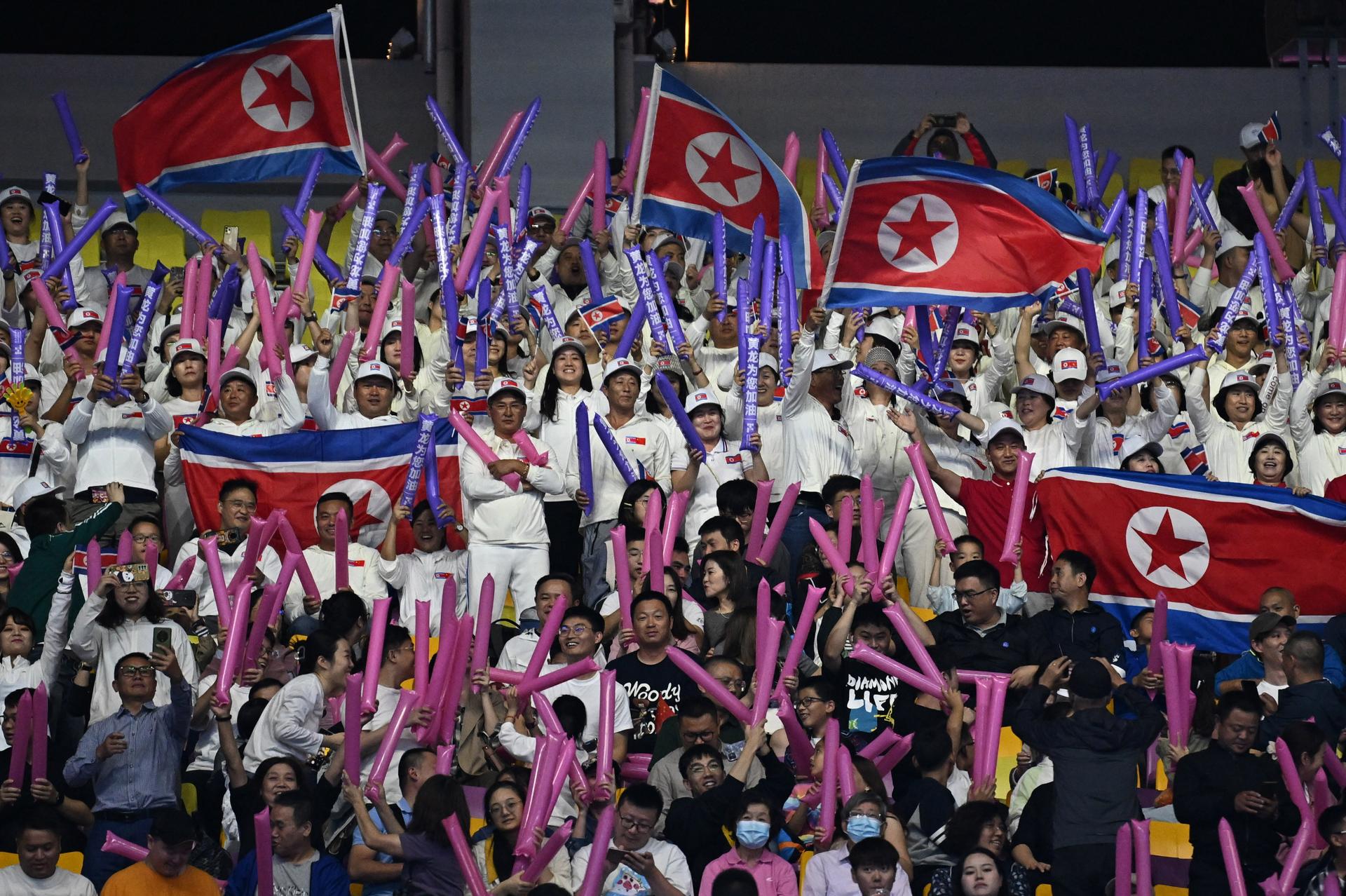 북한 선수단 일부 베이징 도착…나고야 아시안게임 출전 준비 나서