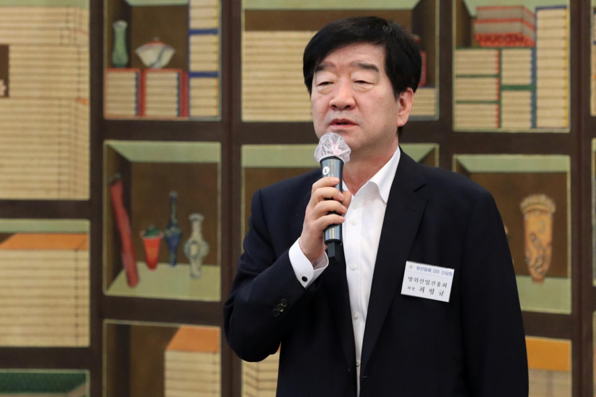 최평규 회장 "SNT 창업 47년, 퍼스트 무버로"