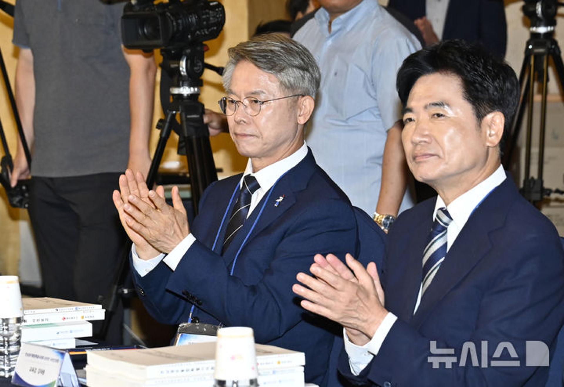 취임 두달 민형배 전남광주시장 직무평가 44% 저조