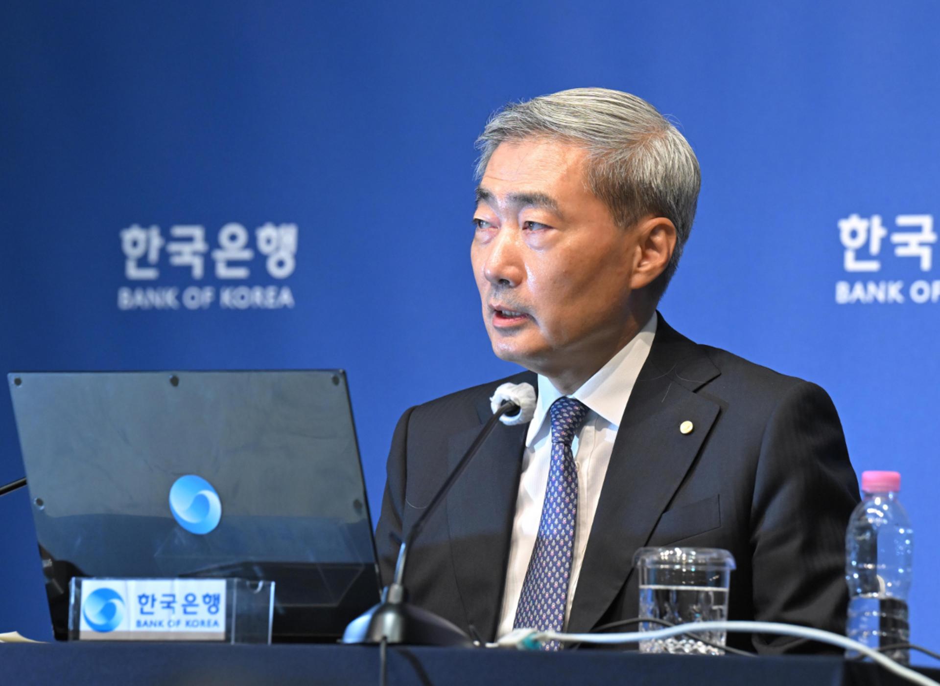 2연속 금리인상 한은 "추가 인상 열어두되 속도조절"