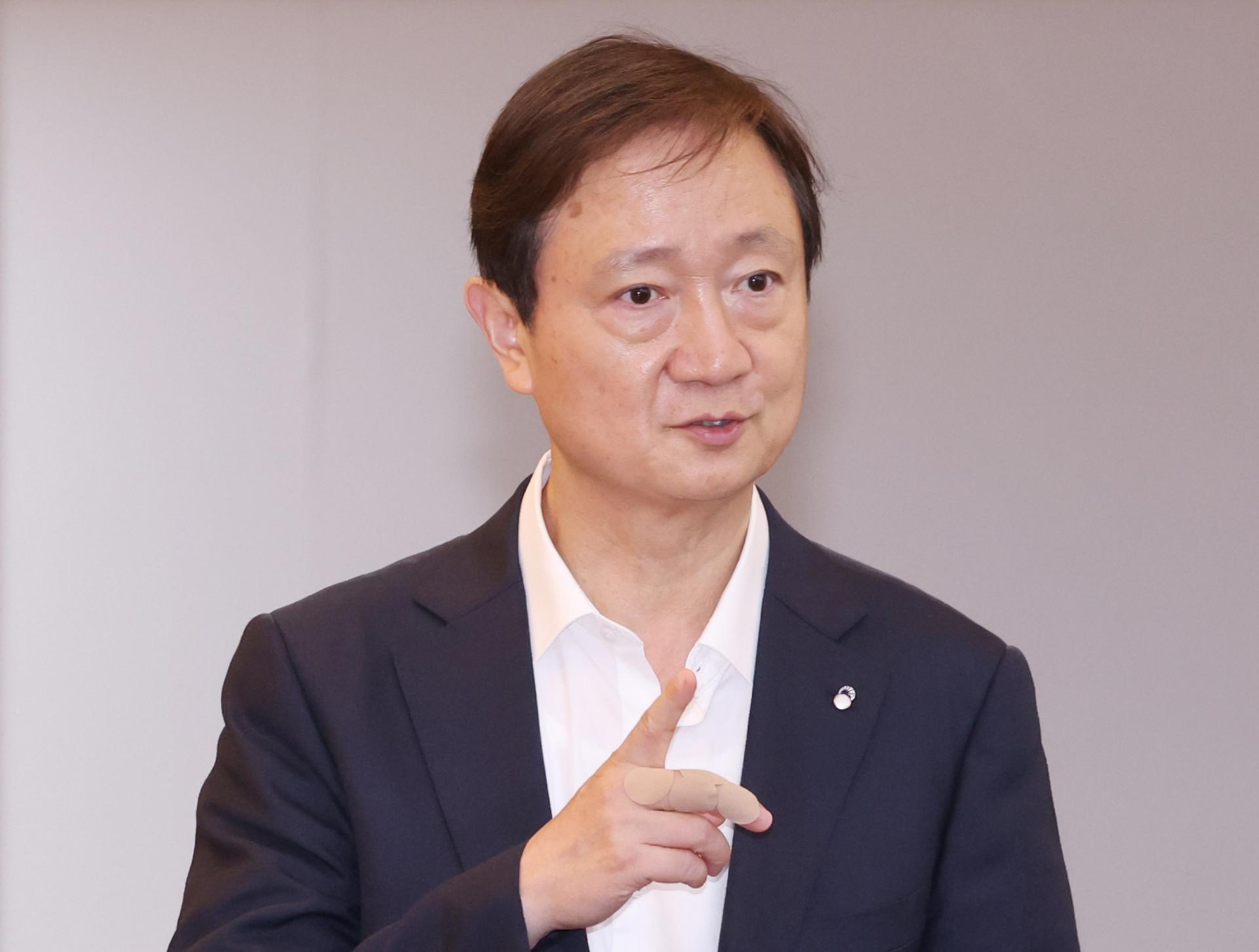금융민원 4만건…이찬진 "단기실적 영업관행 여전"