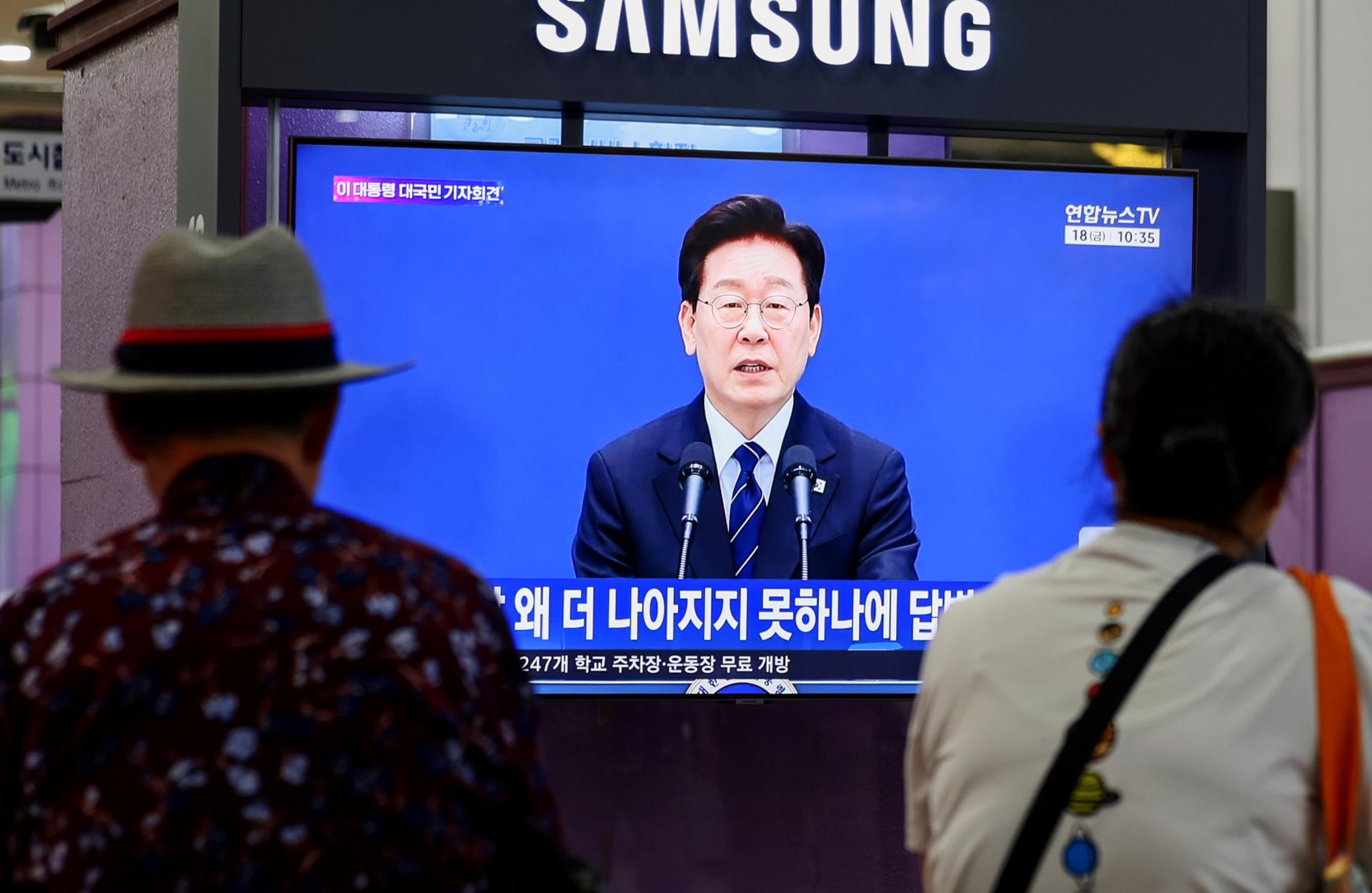 "솔직 겸허" vs "반통령"…이 대통령 회견에 엇갈린 여야