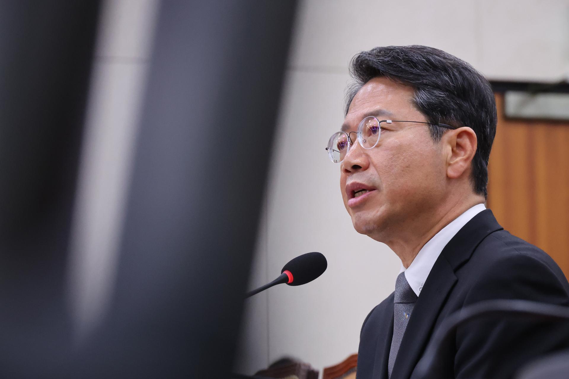 김승원 법무장관 후보자 자진 사퇴…"대통령 회견 보며 결심 굳혀"