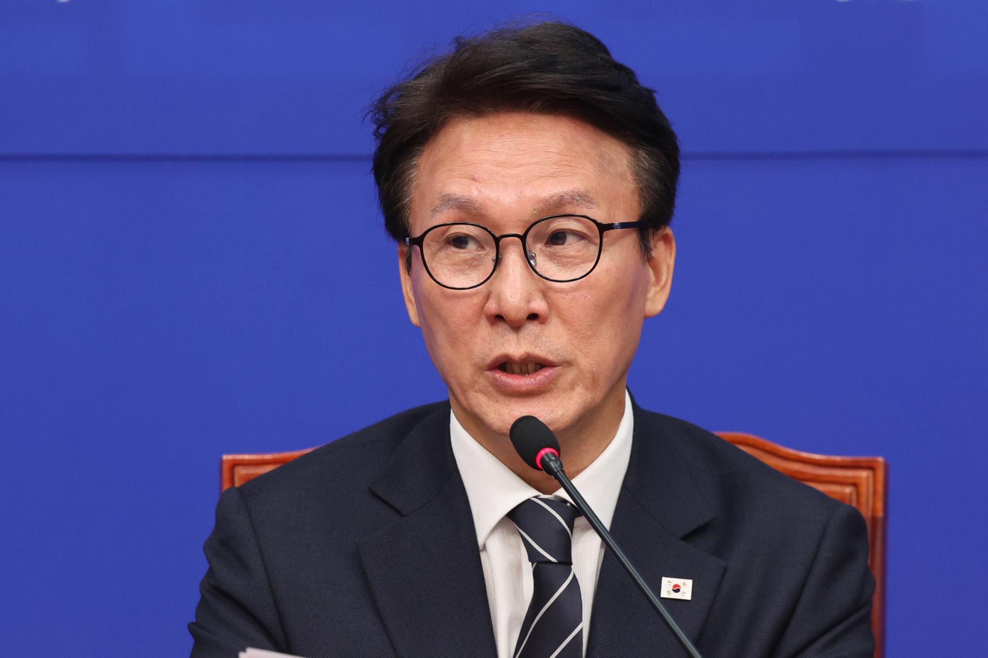 민주당 개헌추진단 출범…"내년 상반기 국민투표"