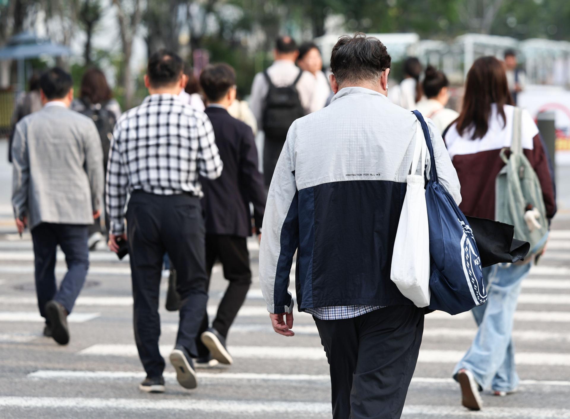 [오늘날씨]전국 맑은 가을 하늘…서울 낮 30도·큰 일교차