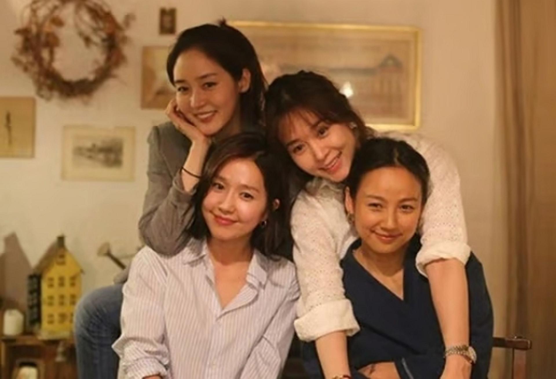 핑클, 21년 만에 재결합…'이효리·옥주현·이진·성유리' 완전체