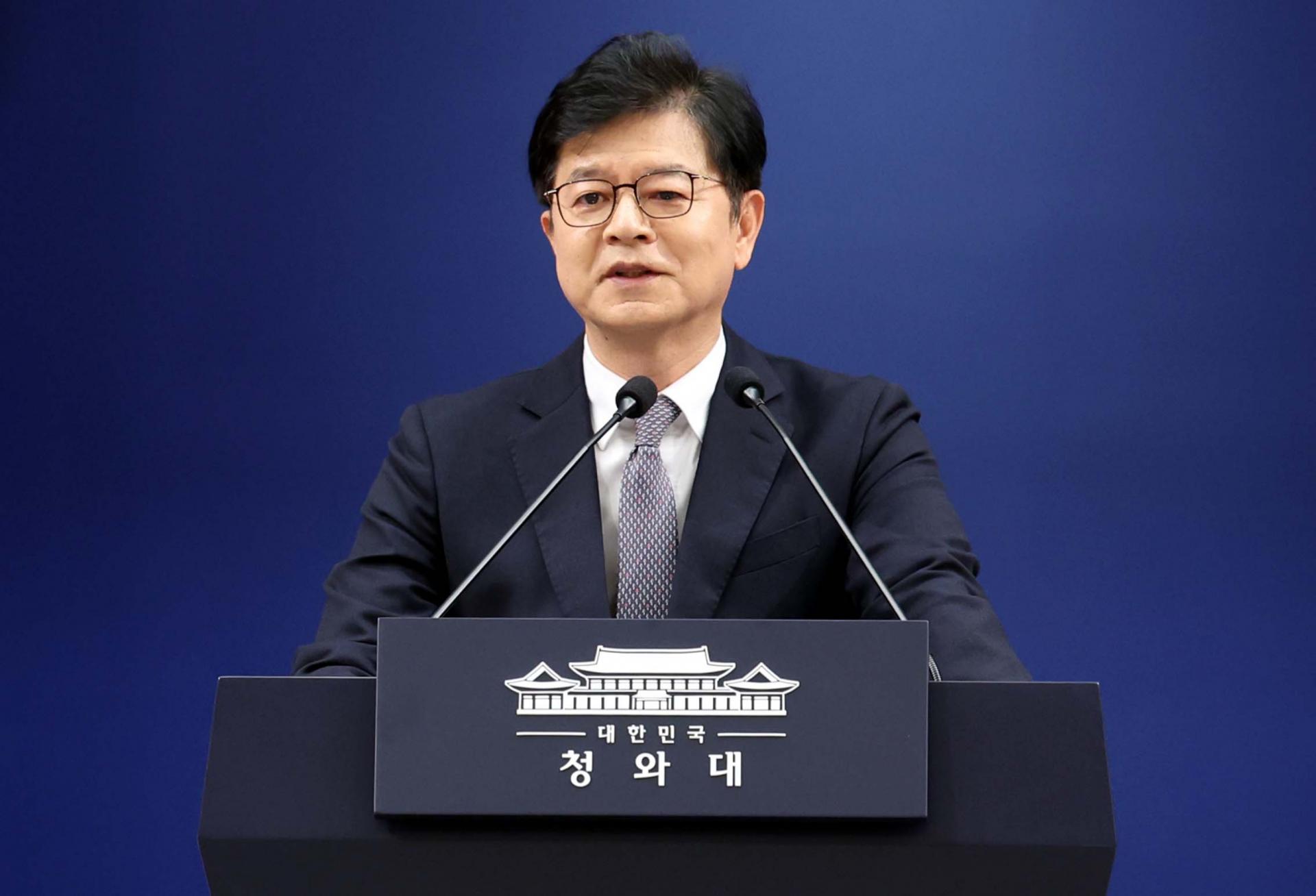 강훈식 대통령비서실장 사의 표명…인사검증 책임론