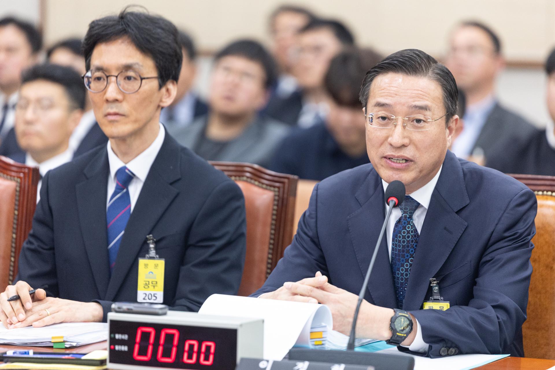 여권 반발에 공소청 검사 확 줄인다