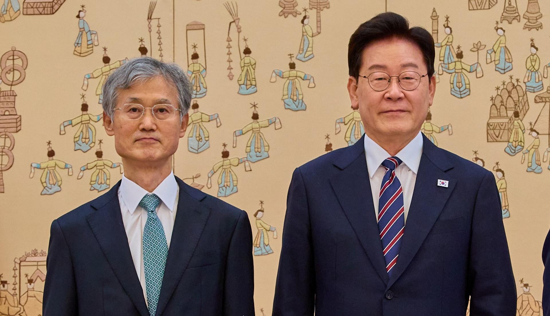 대화와 타협 잃고 '헌법 전쟁'으로 치닫는 대통령과 대법원장