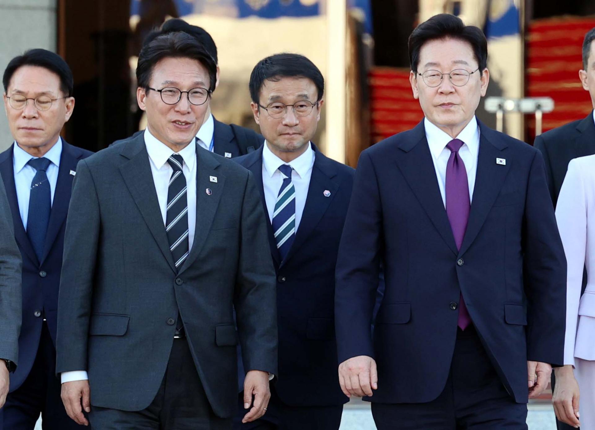 '왼쪽' 다독이는 이재명 대통령, '민생' 챙기는 김민석 대표