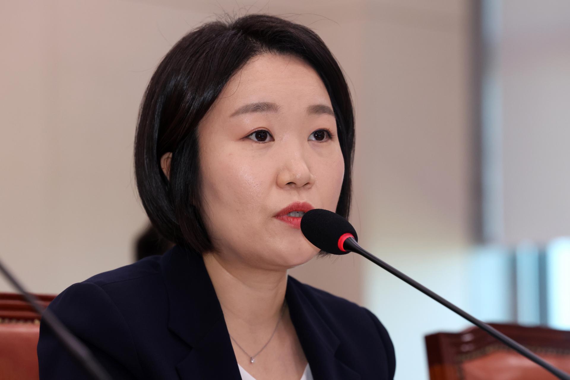 이소영 중기부 장관 후보 청문보고서 채택