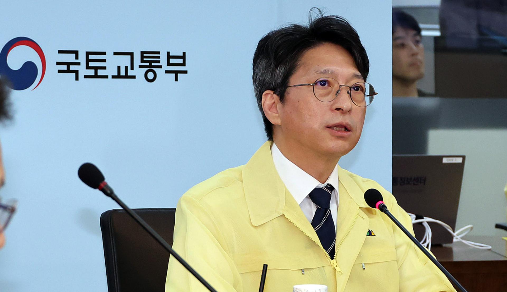 홍지선 국토부 장관 취임, 서울시와 정책 조율 시험대