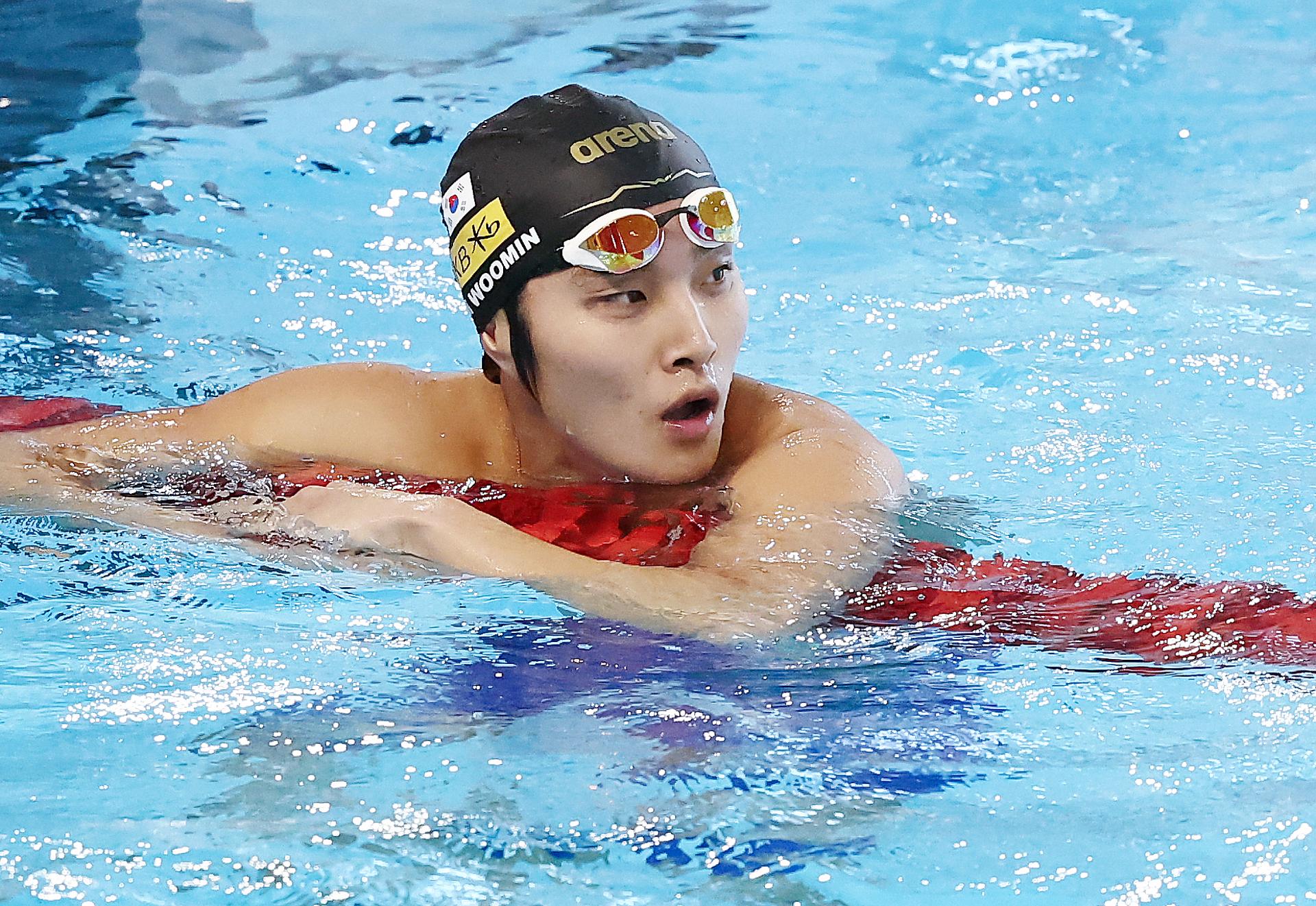 김우민, 자유형 200m 이어 800m도 기권…어깨 부상 때문