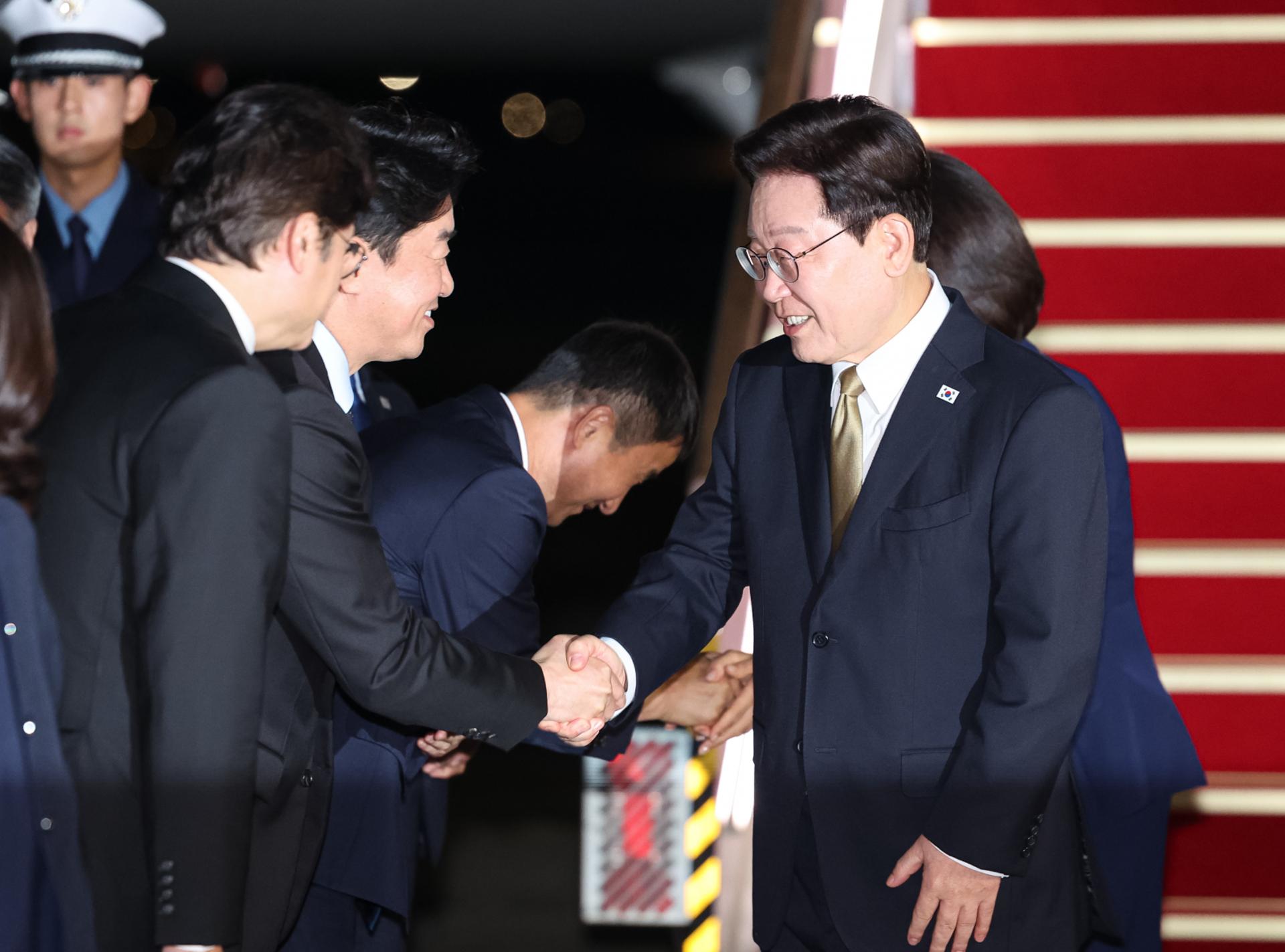 이 대통령 순방 마치고 귀국…인사·재제청 등 숙제