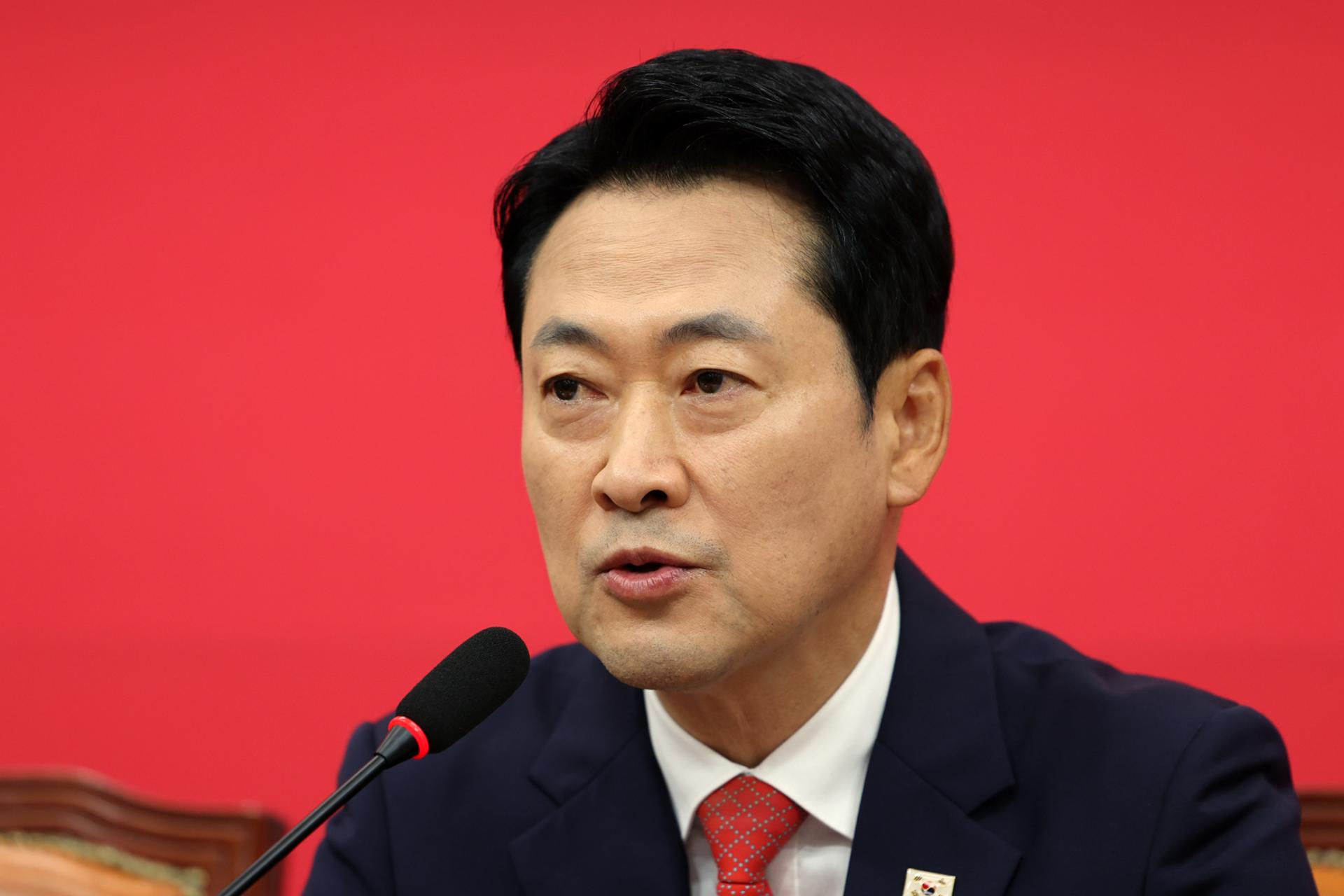 "신변 보호" vs "김정은 눈치"…북한군 포로 송환 놓고 여야 공방