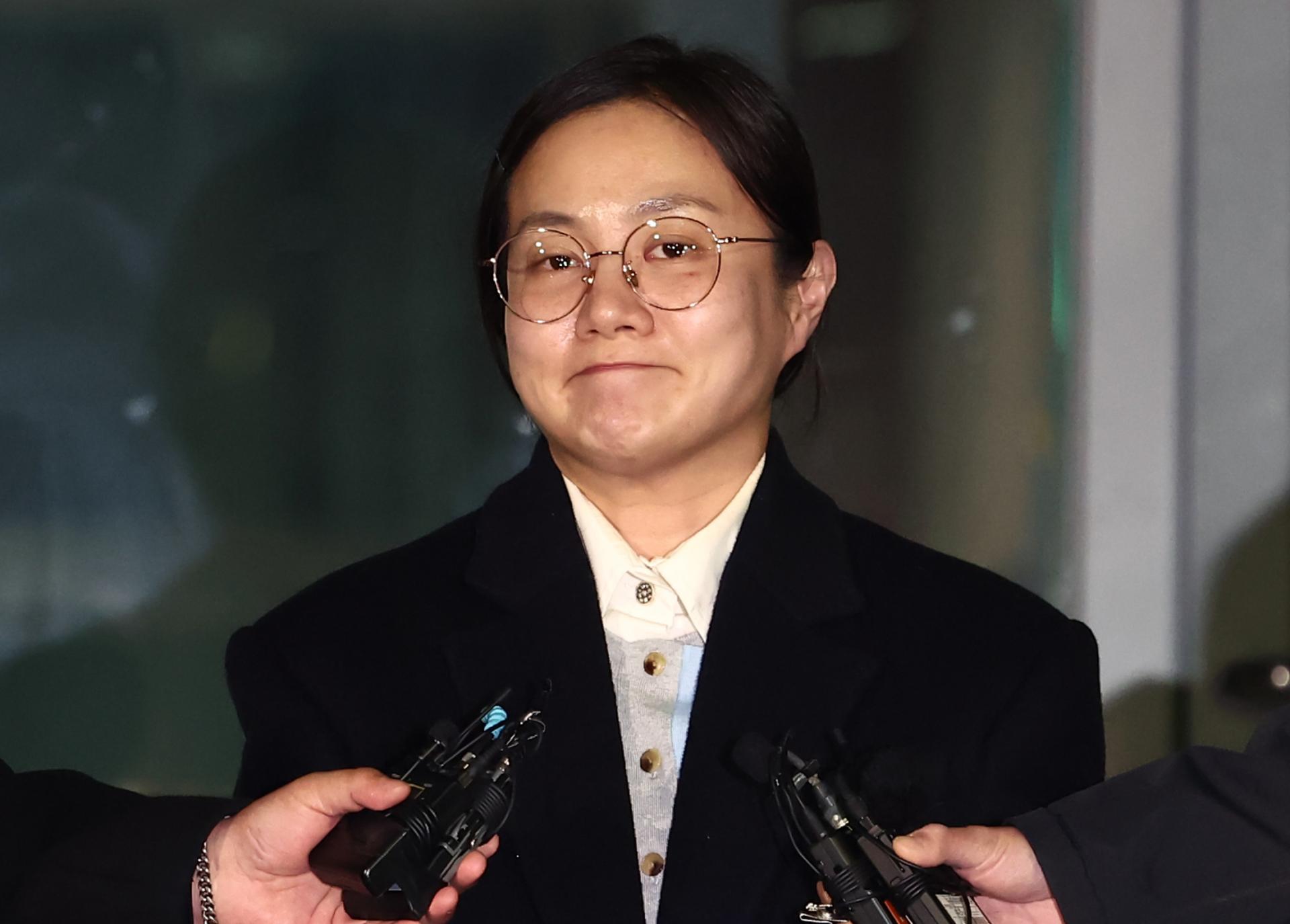 '박나래에 매출 10% 요구' 전 매니저 첫 재판…공갈미수·횡령 혐의