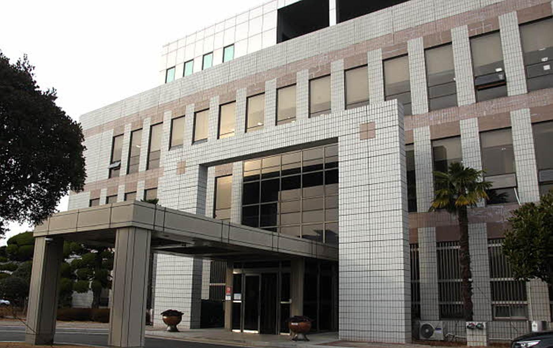 거제 미용실 흉기난동 80대 징역 20년