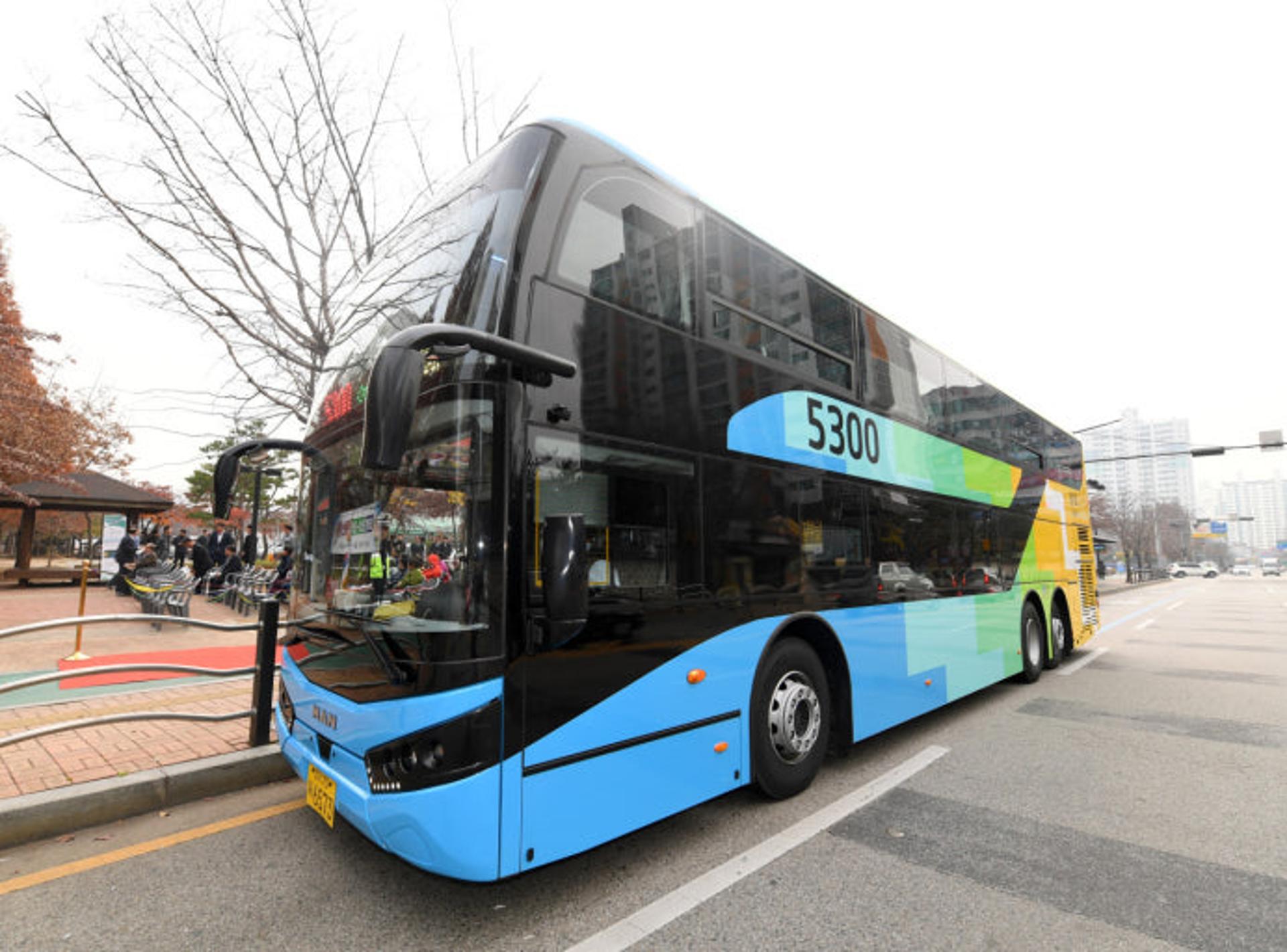 오산시, 강남행 5300번 광역버스에 '2층 전기버스' 4대 증차