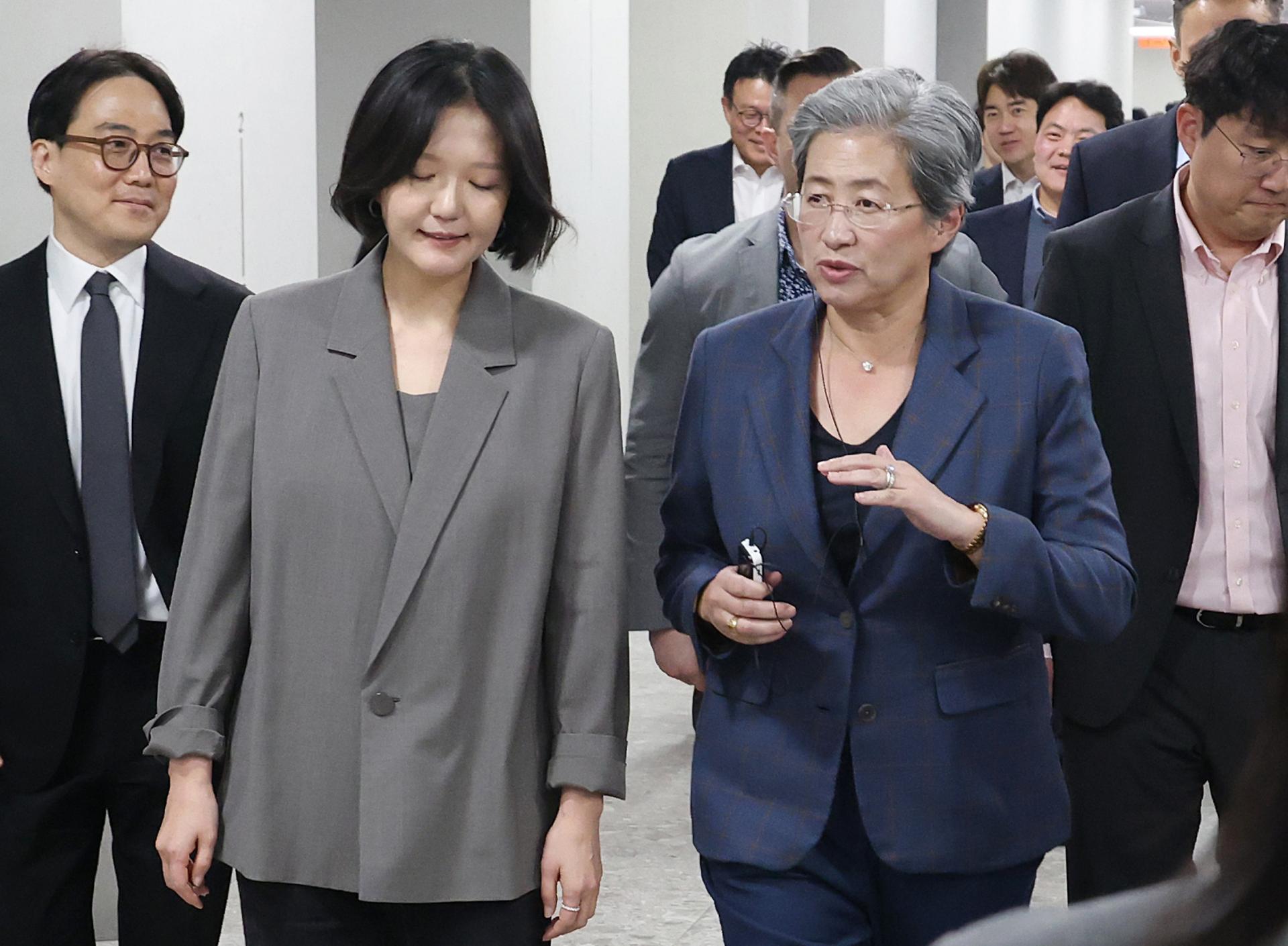 리사 수 AMD 회장, 7개월 만에 방한