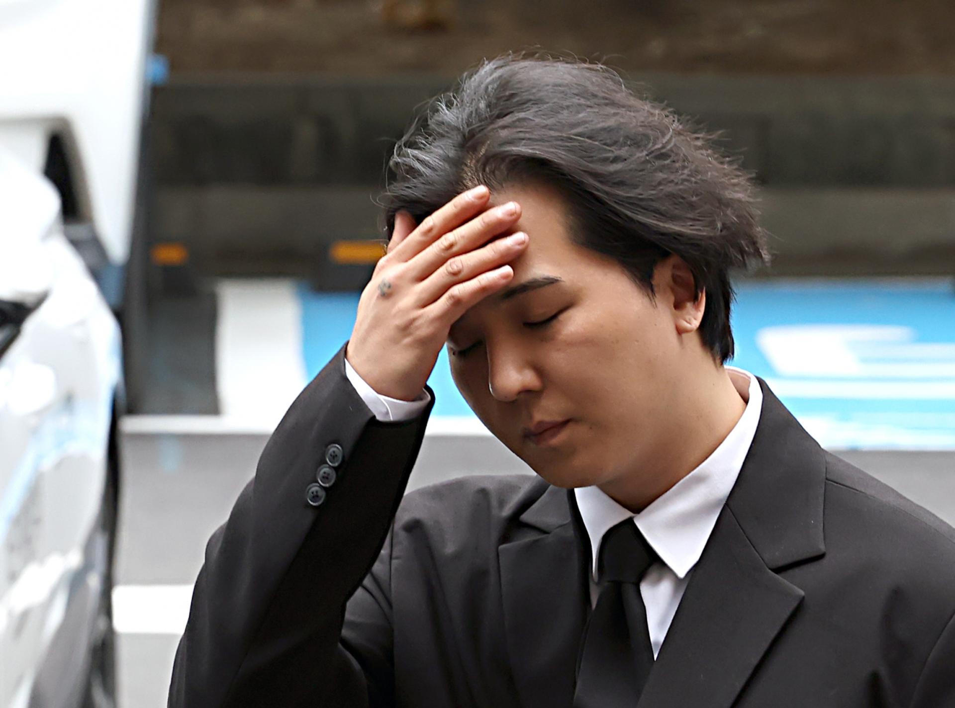 송민호 "재복무 기회 달라"…'병역법 위반' 오늘 1심 선고