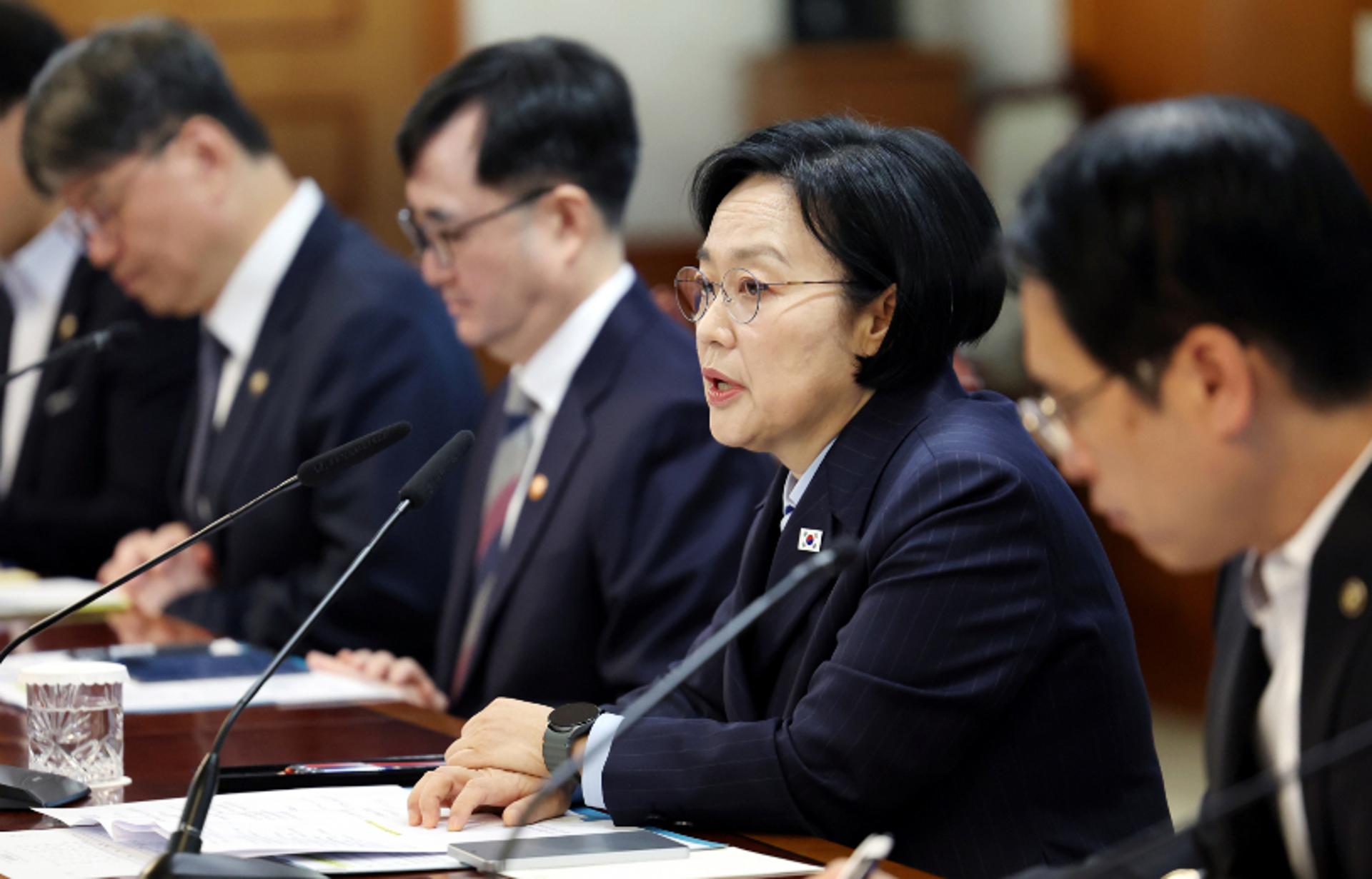 금융사 7곳 뚫렸는데 집단소송법 소급 변수