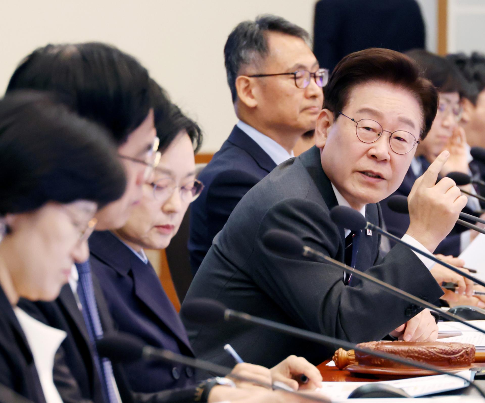 이 대통령 "중수청, 여야 없이 범죄행위 엄정 수사하라"
