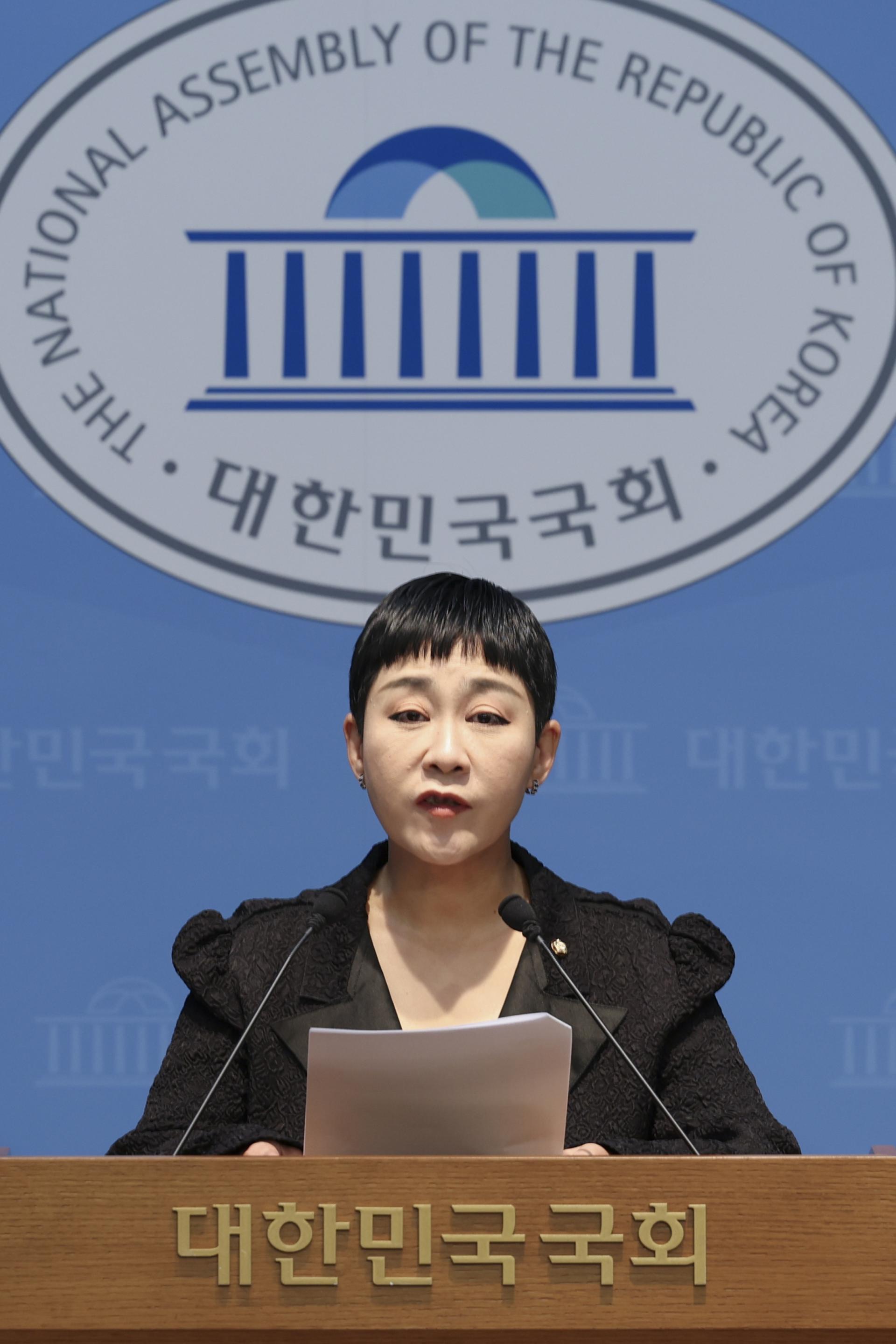 도서 구매 등 지원 '청년문화패스'…내년 예산 약 8천억, 사용지역 깜깜