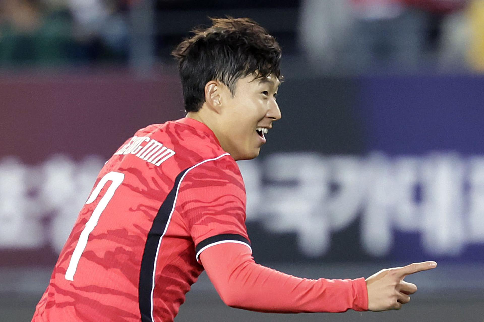 '손흥민 59호골' 차범근 기록 넘어서…한국, 우즈벡에 2-0 승리