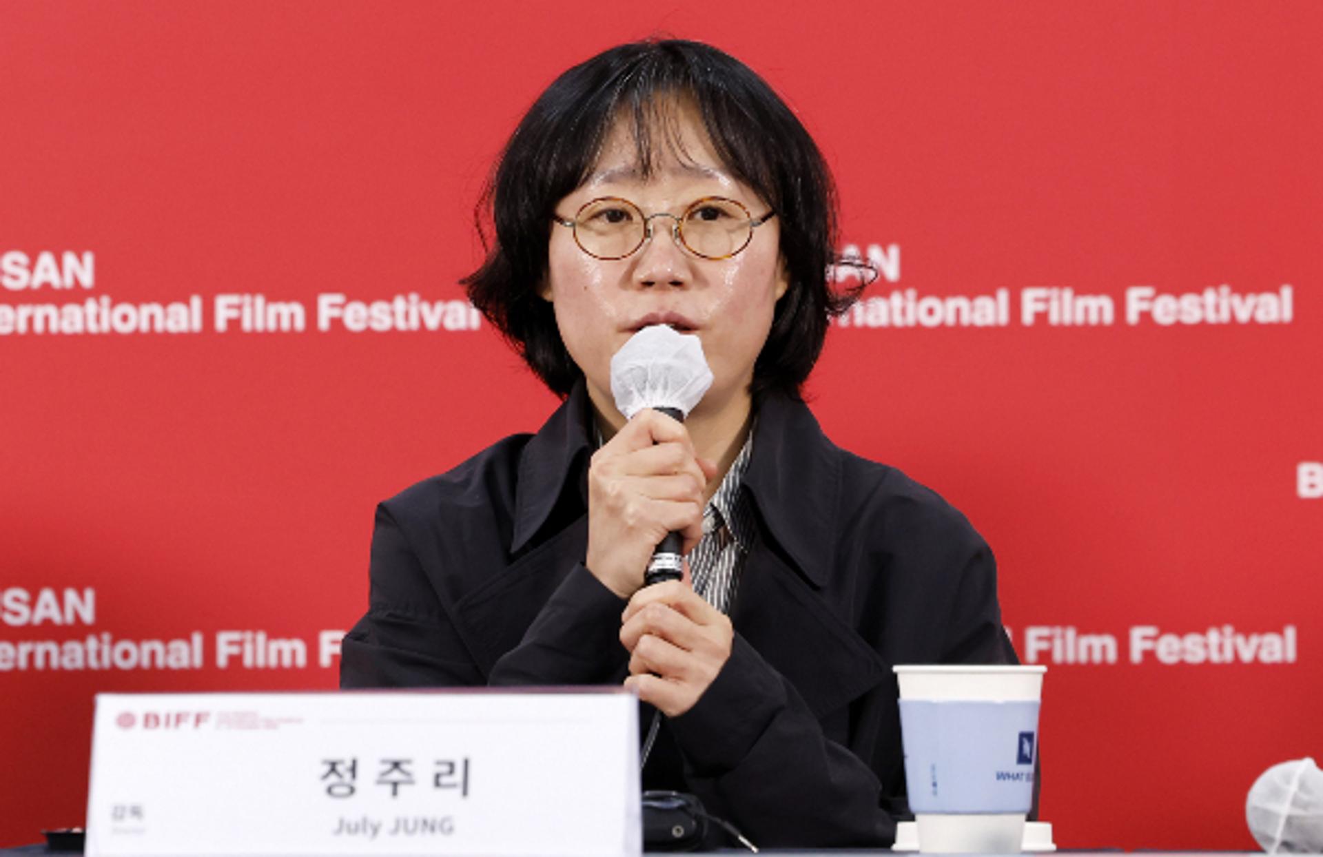 행사 취소에 답변 제한까지…'암살자(들)'에 말 아낀 부국제