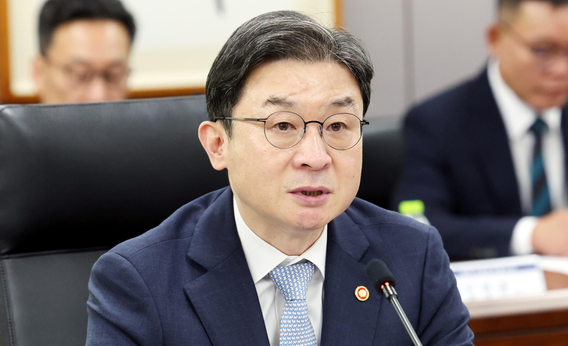 망분리 규제 완화 지속…이억원 "보안 전제·혁신 지원"