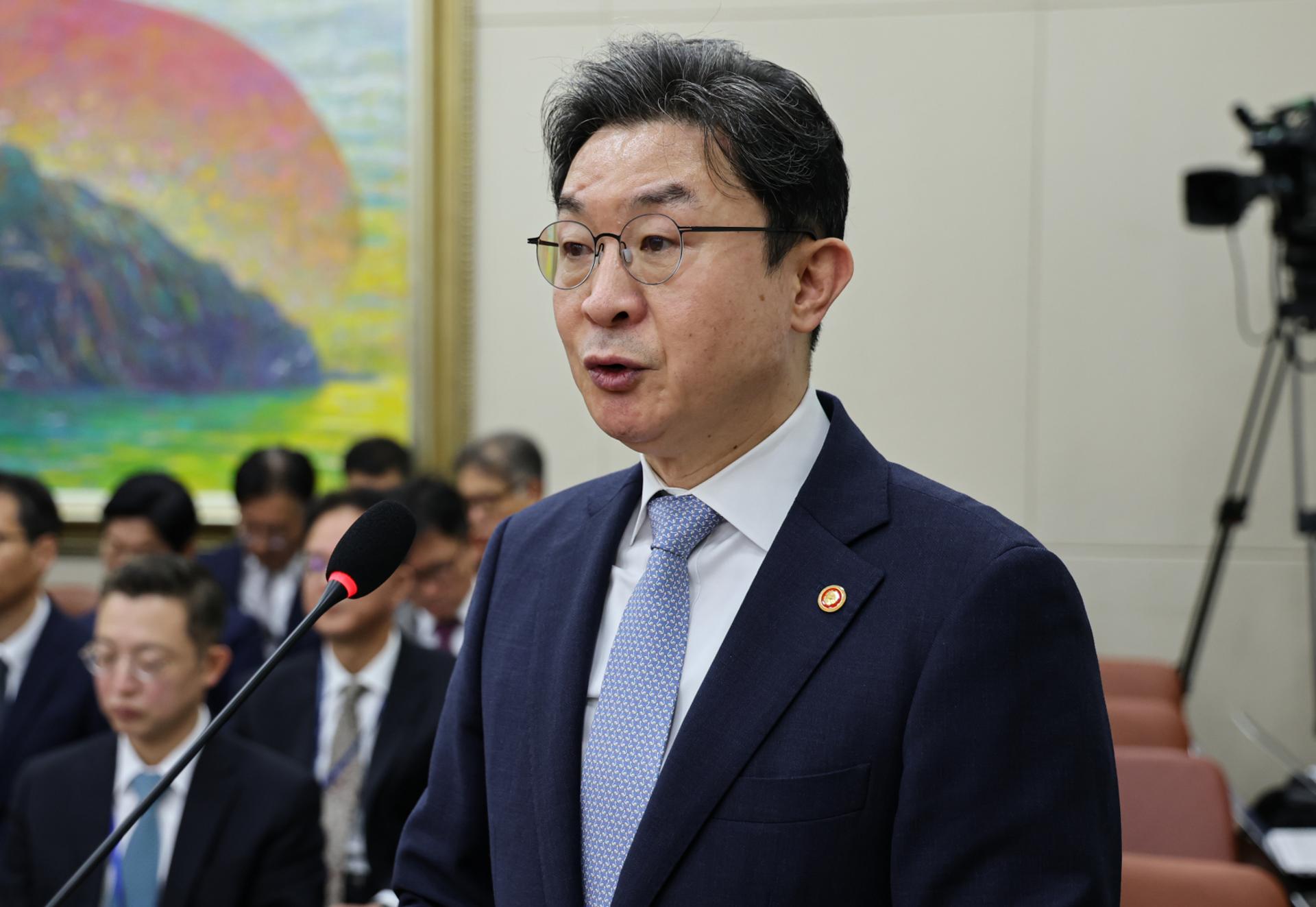 이억원 "디지털자산기본법 막바지 협의 단계"
